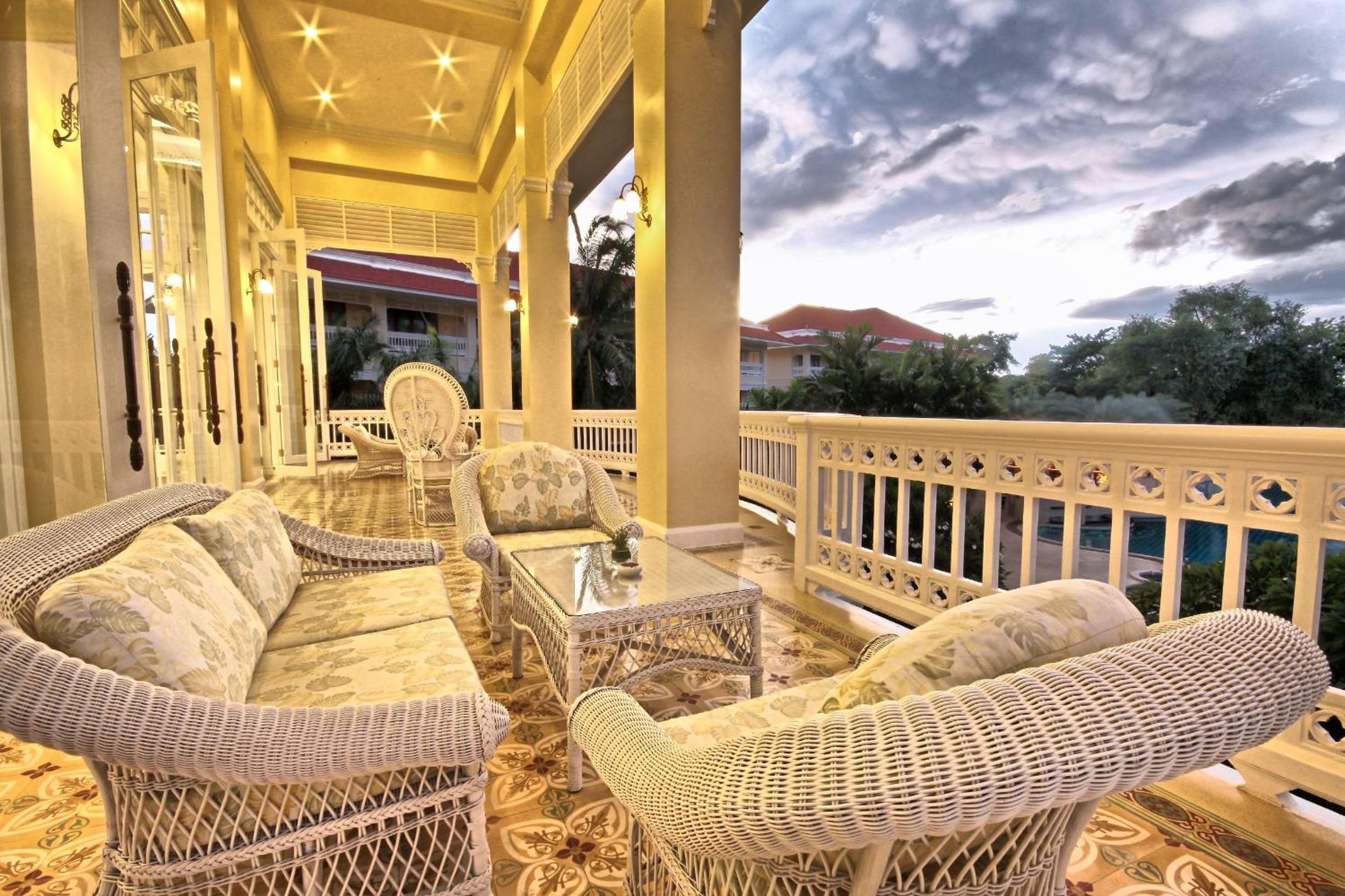 Dheva Mantra Resort