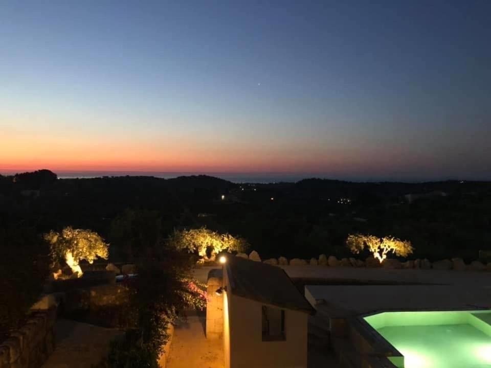 Cristina & Margot photo 4