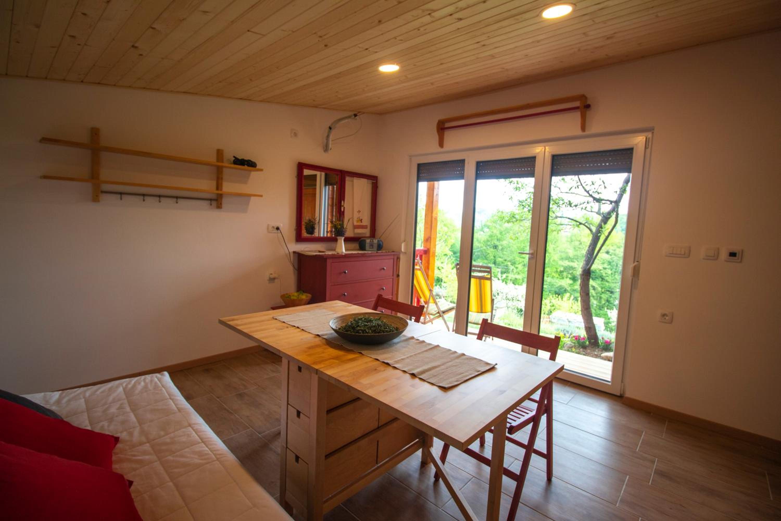 Log cabin Silec view 3
