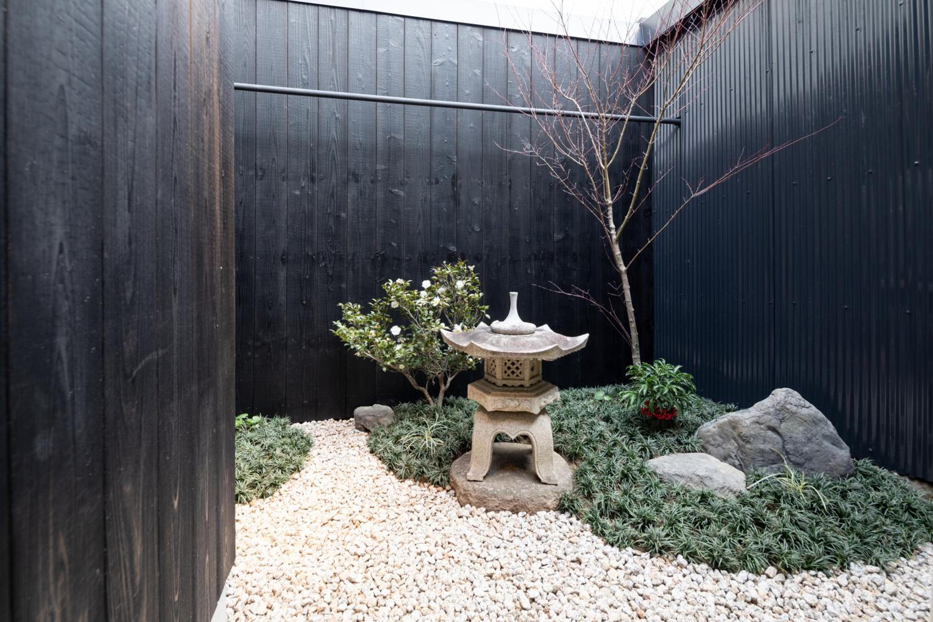 Kanade Inari-Sandomae