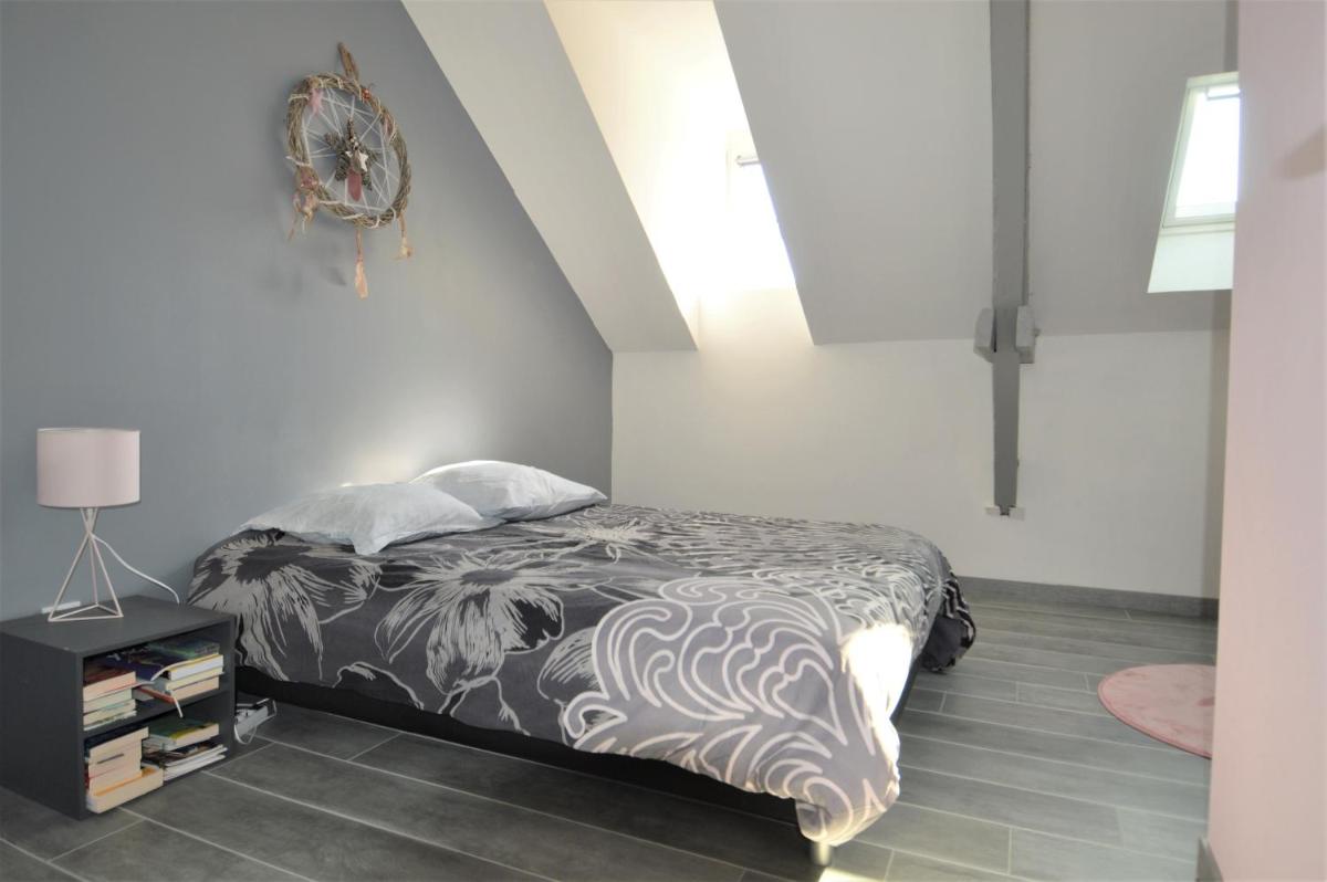 Appartement moderne avec terrasse à 500m de la mer view 4