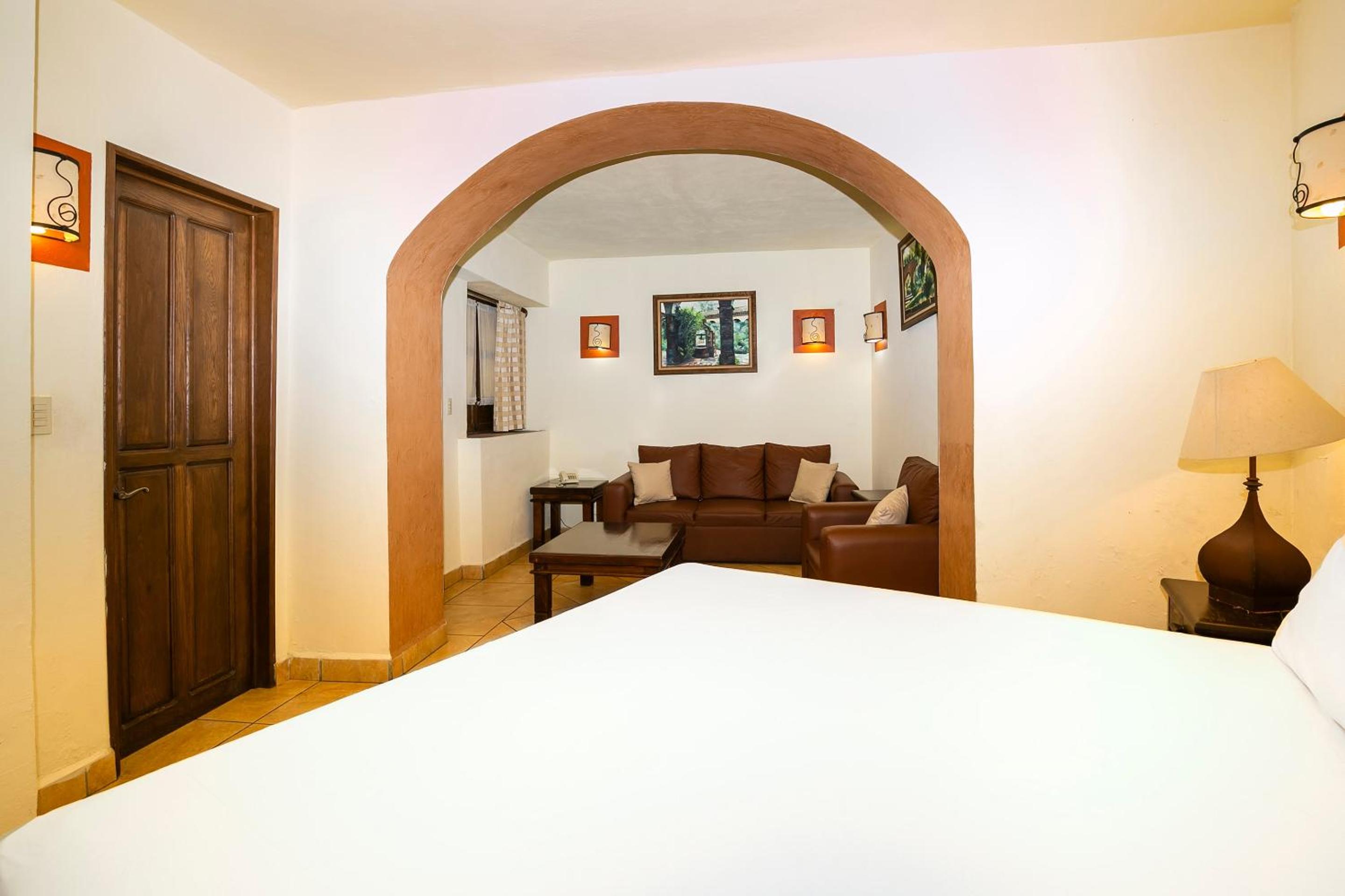 Hotel Casa del Virrey Suites - Property Image 11