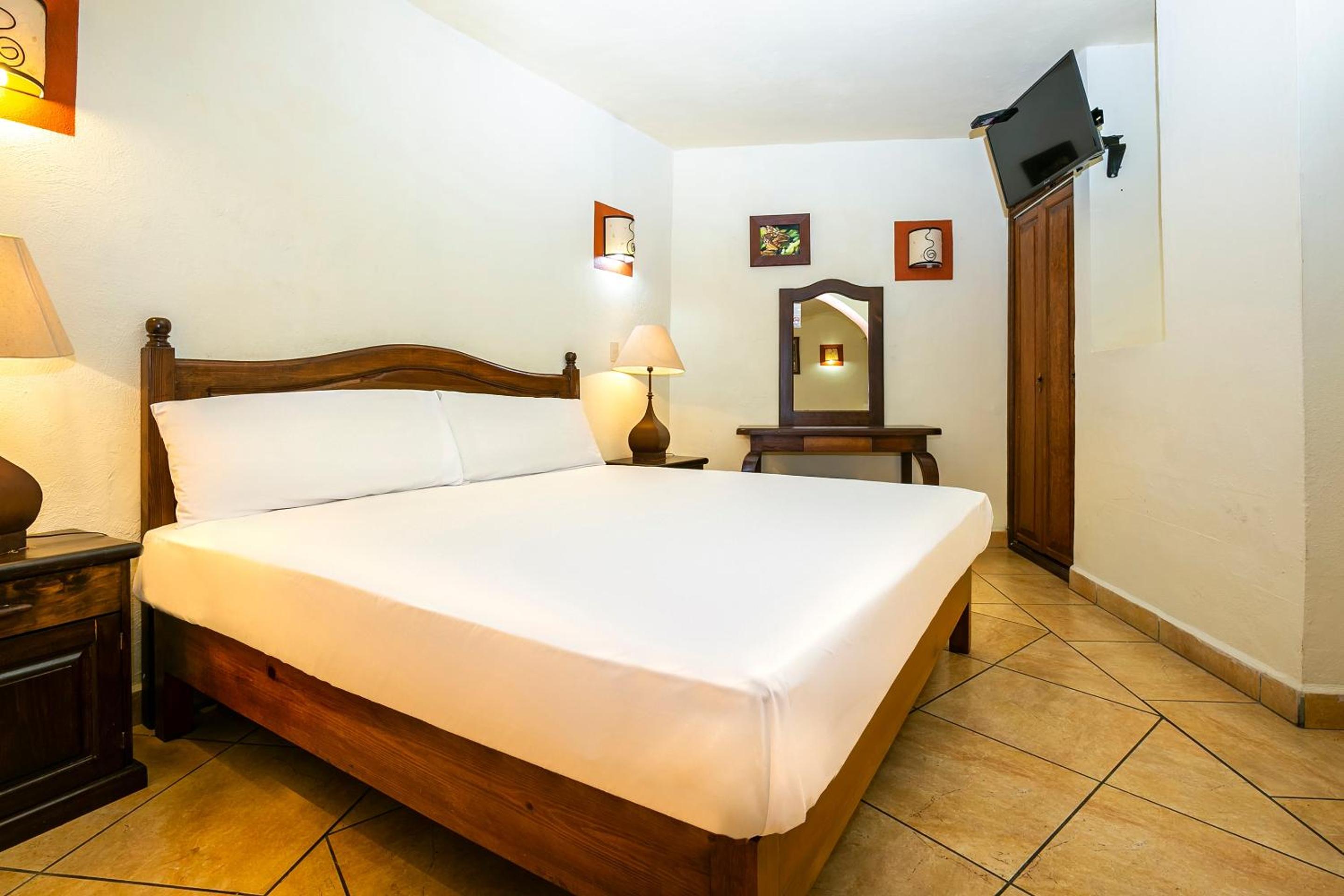 Hotel Casa del Virrey Suites - Property Image 48