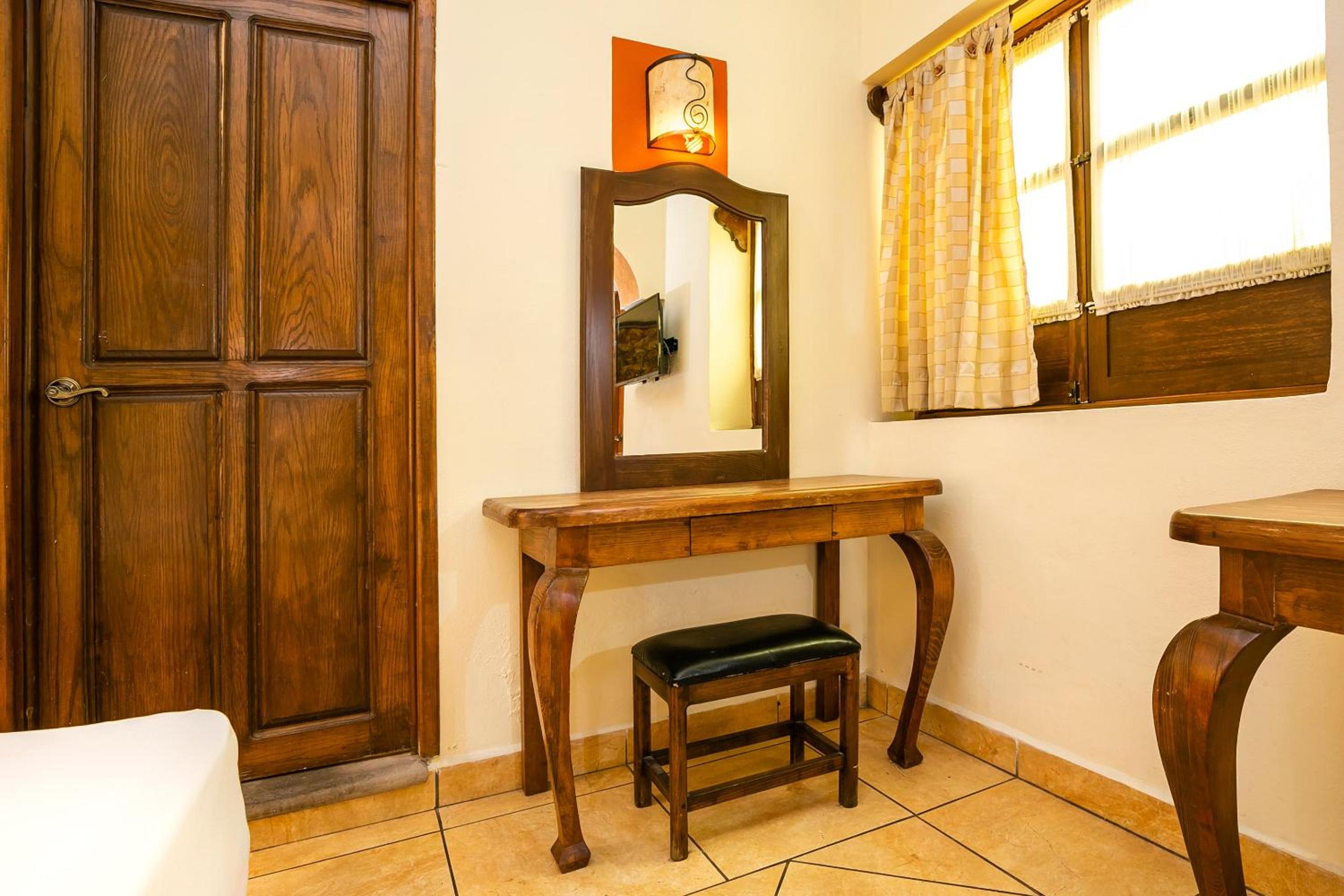 Hotel Casa del Virrey Suites - Property Image 40