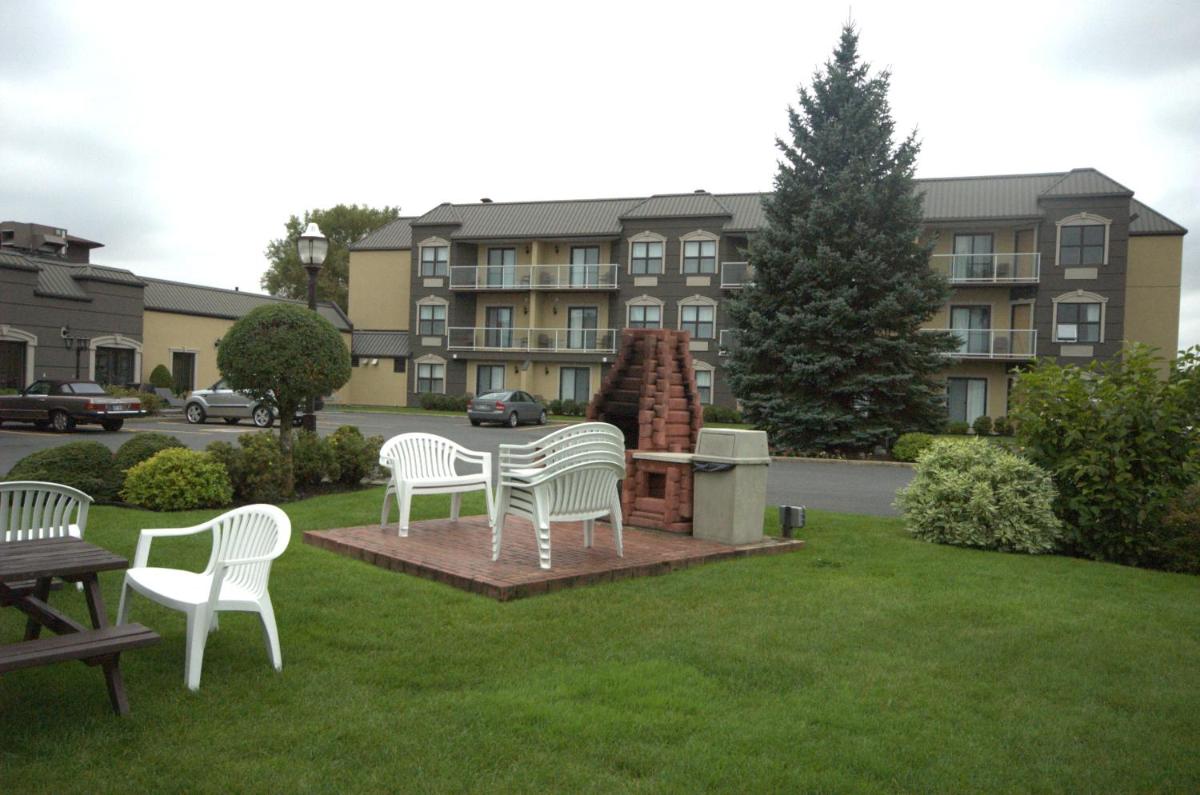outdoor BBQ area
