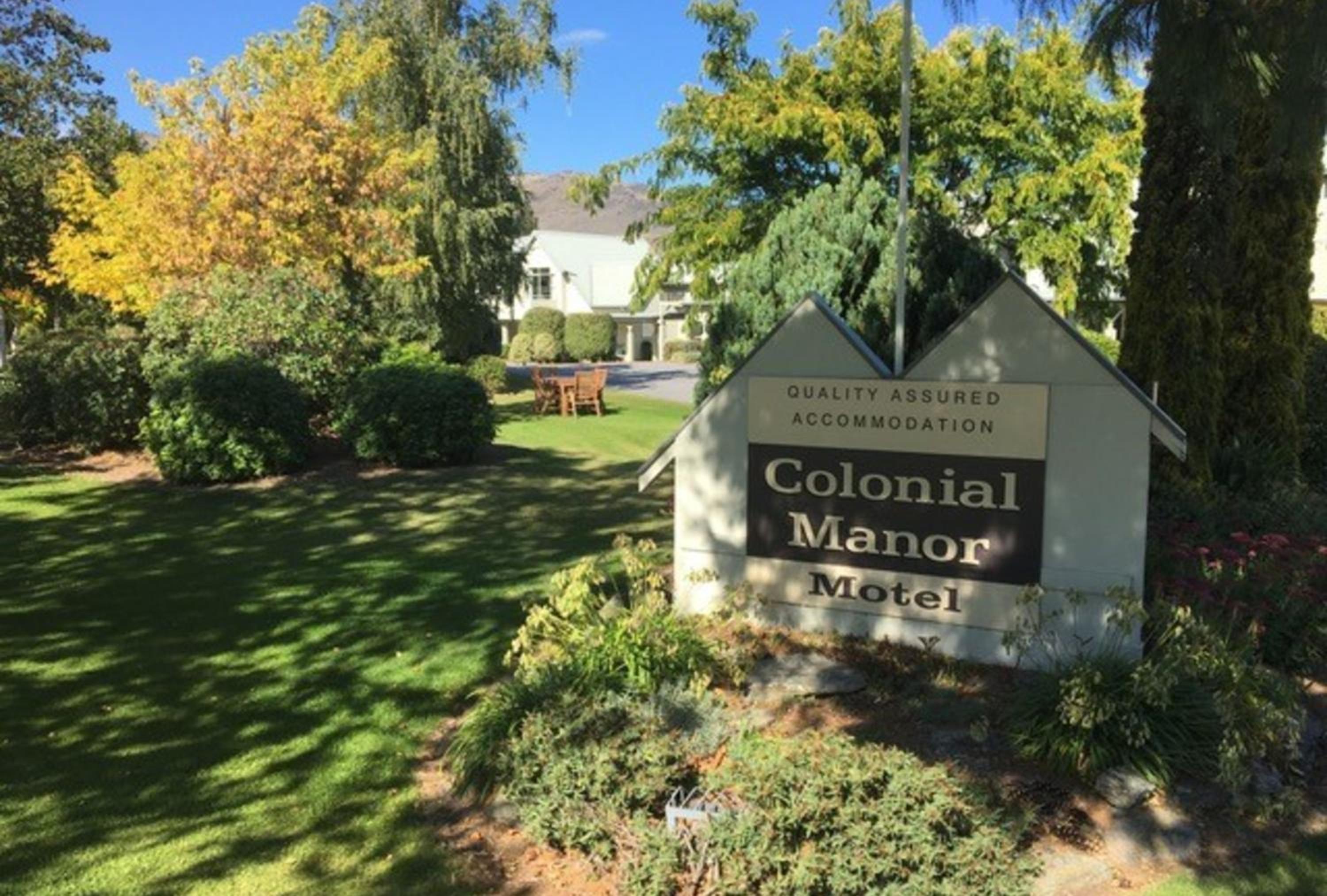Hotel Colonial Manor Motel