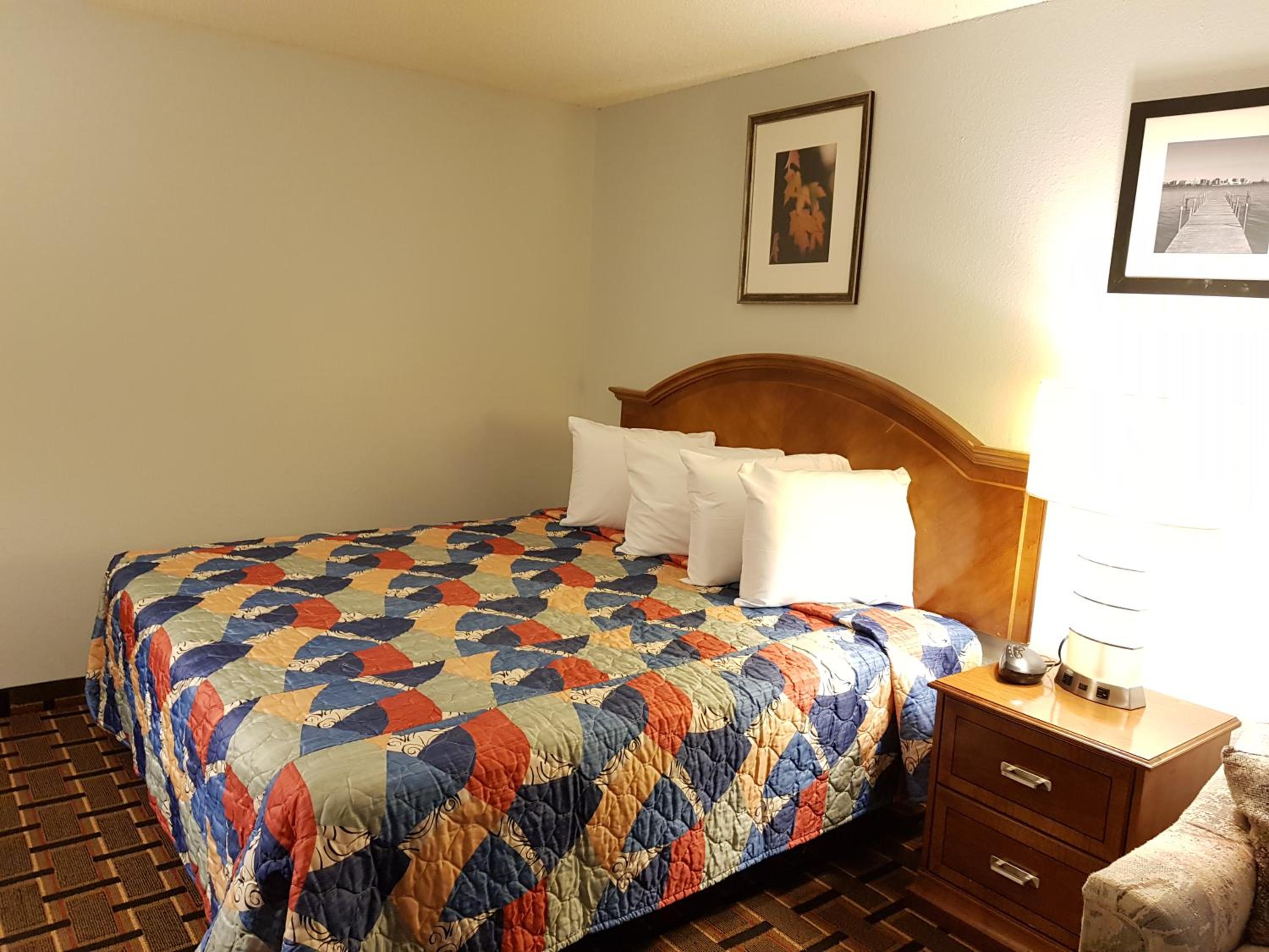 Le Mars Inn and Suites view 3