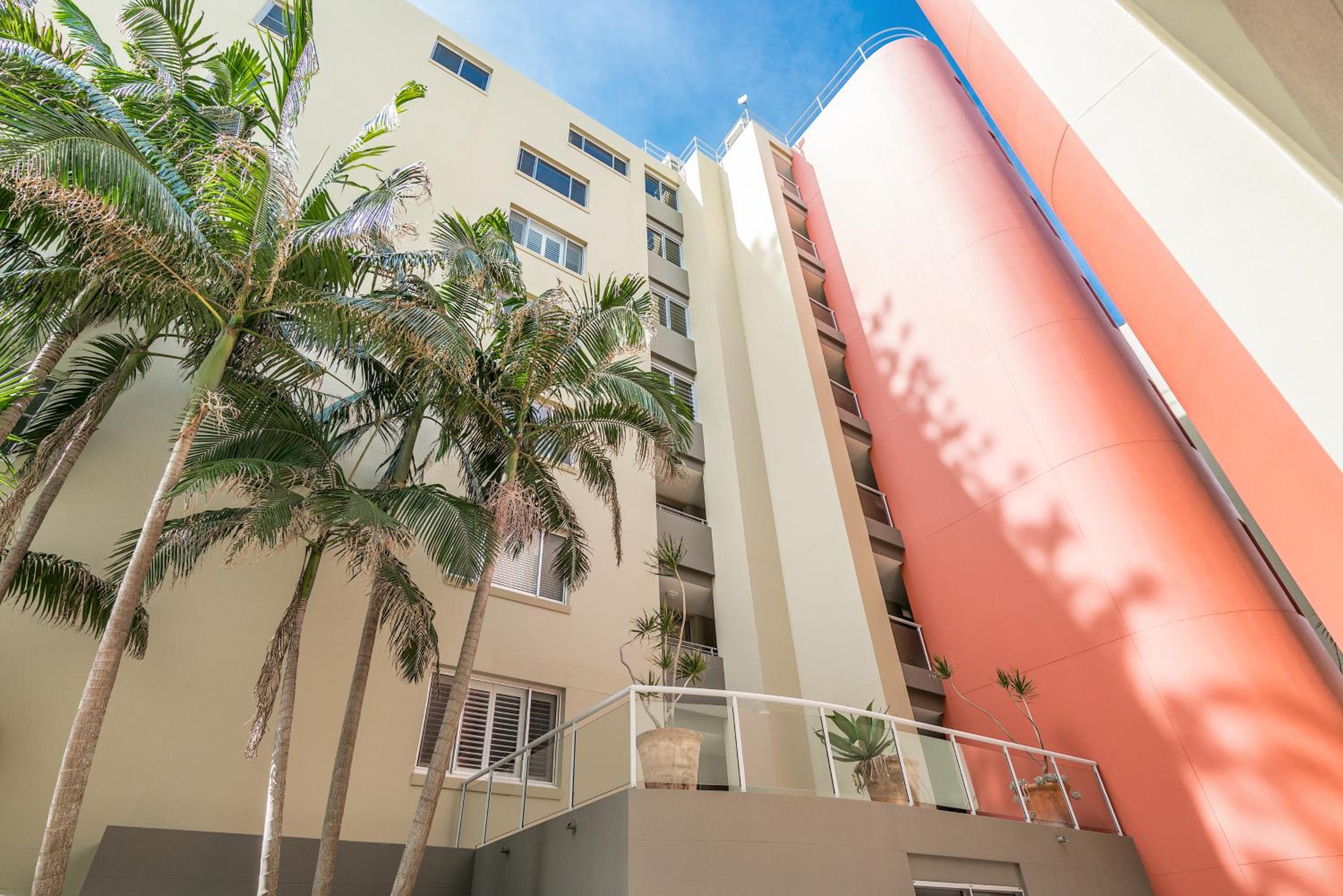 Hotel Grandview Apartments