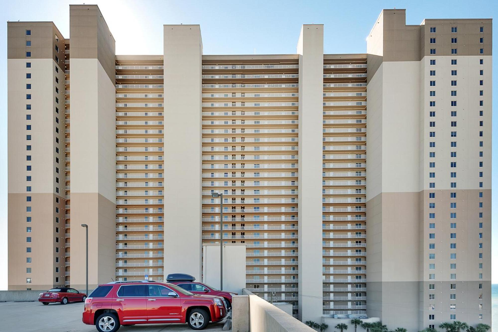 Amazing Sunset Oceanfront Condo