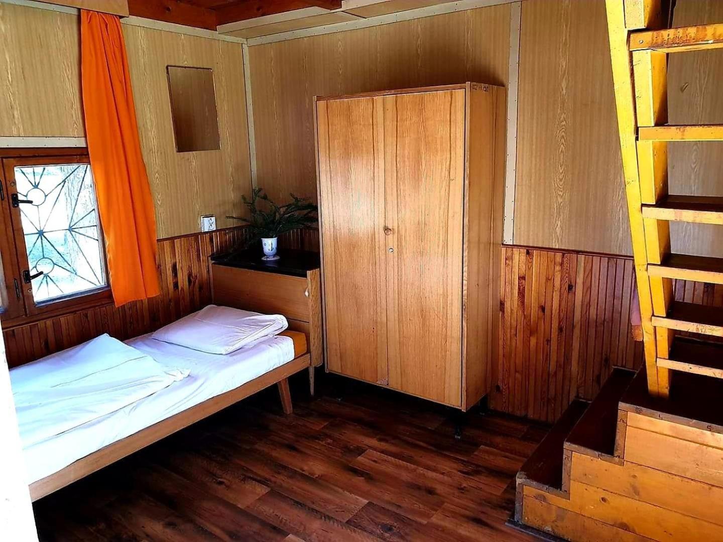 Chatový tábor Malý Ratmírov