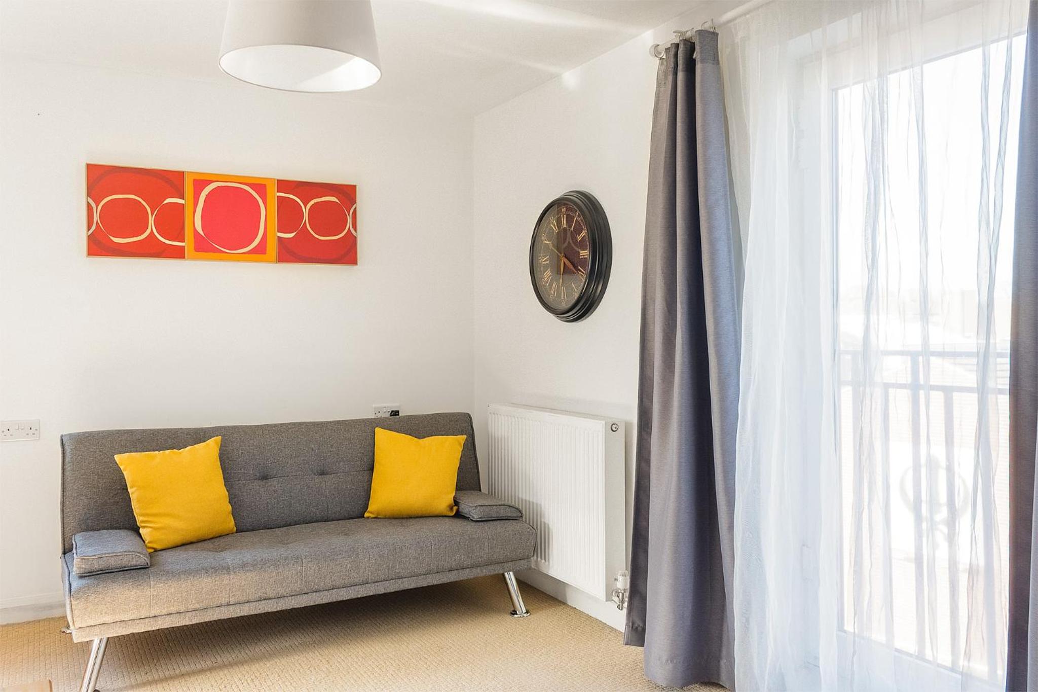 Leap Onyx Apartment - Northampton Town Centre view 2