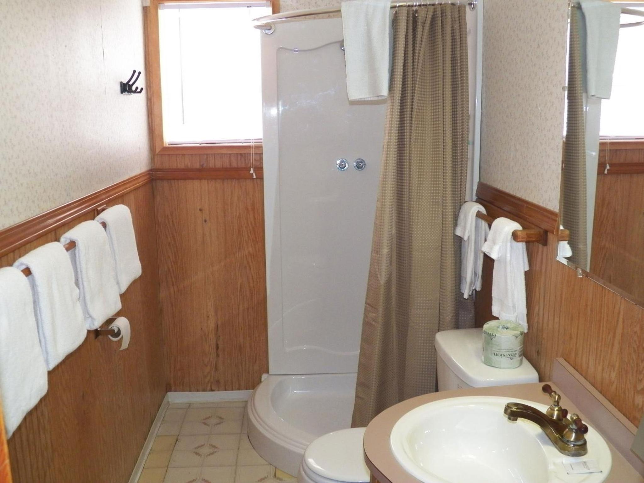Ocean Avenue Inn - Property Image 2