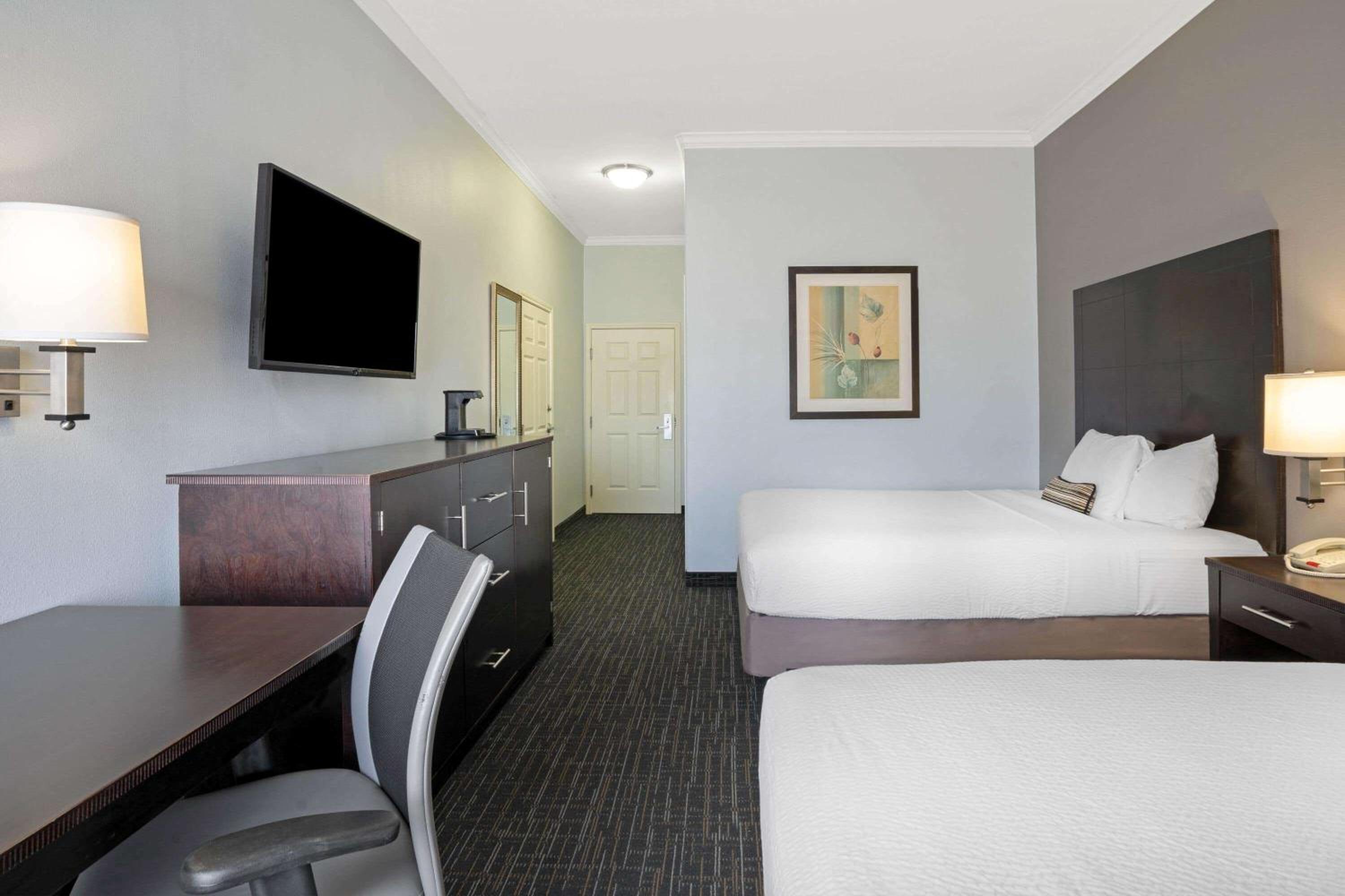 Garner Hotel Houston - Westchase by IHG