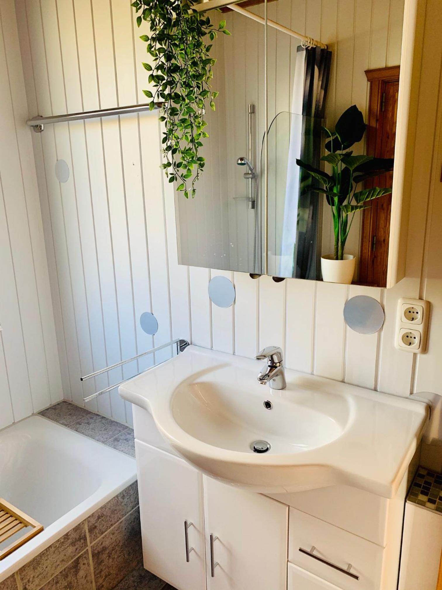 Komfort-Ferienhaus - Extertal-Ferienpark für 1-5 Personen Sauna Natur