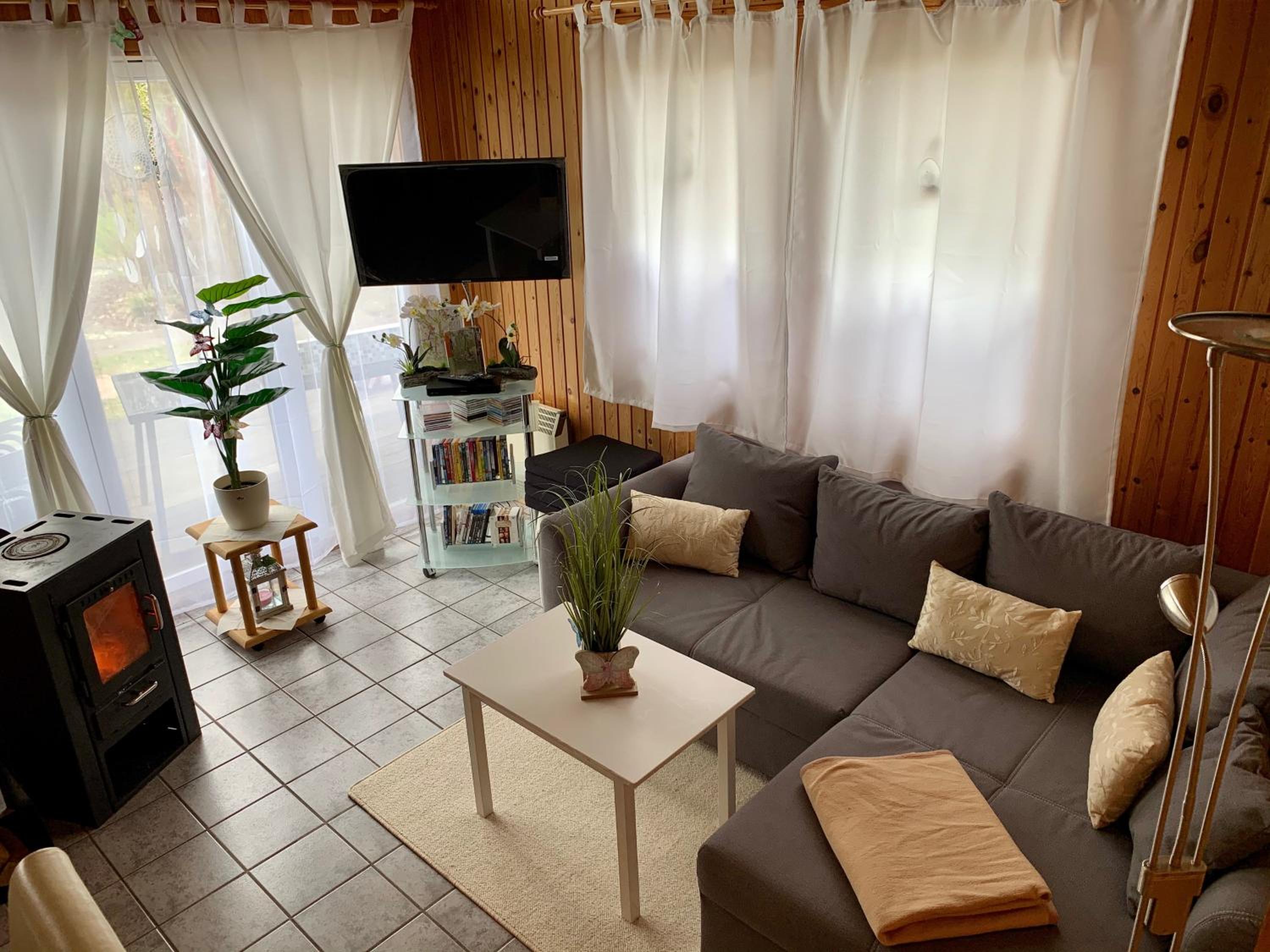 Komfort-Ferienhaus - Extertal-Ferienpark für 1-5 Personen Sauna Natur