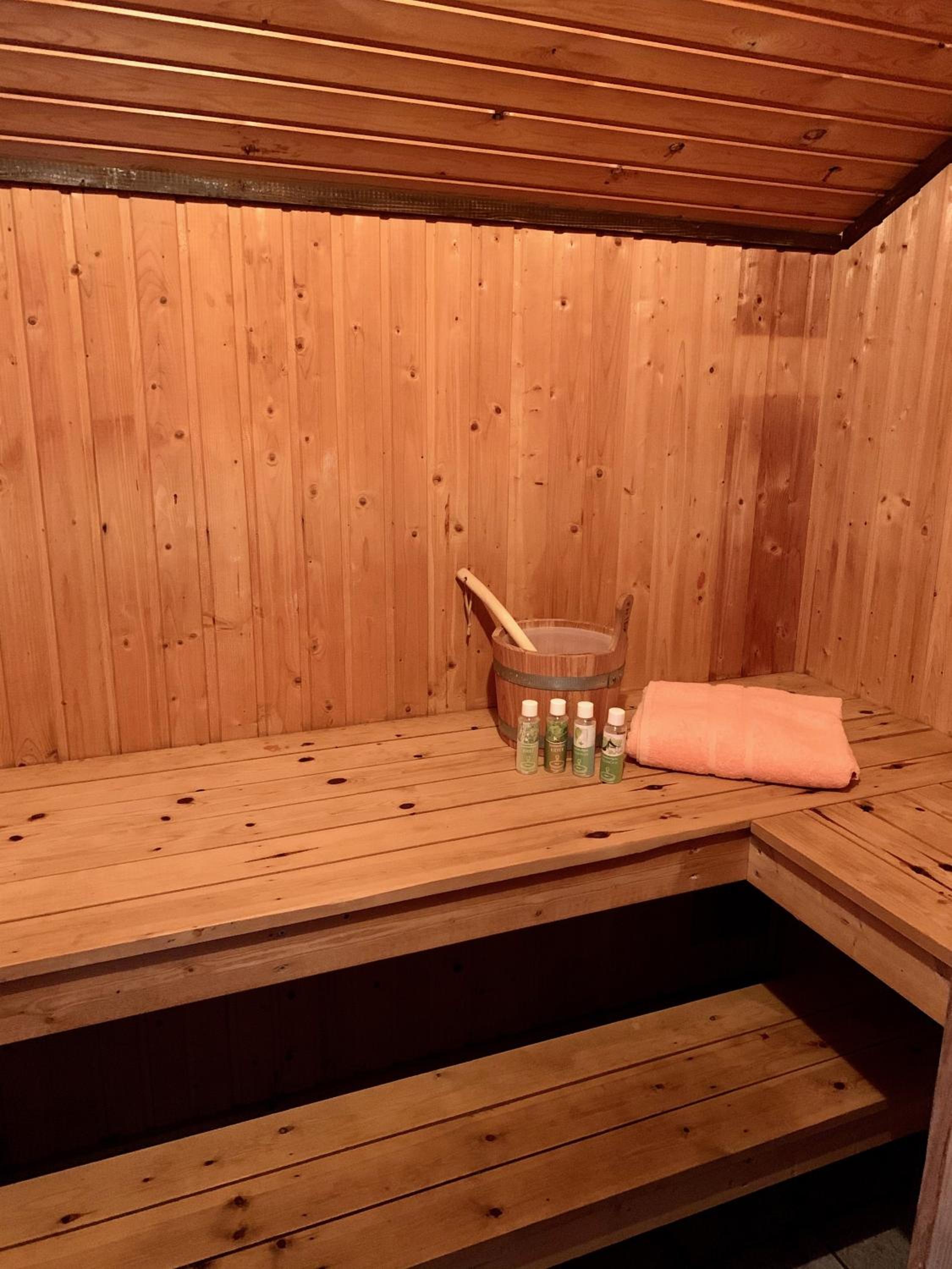 Komfort-Ferienhaus - Extertal-Ferienpark für 1-5 Personen Sauna Natur