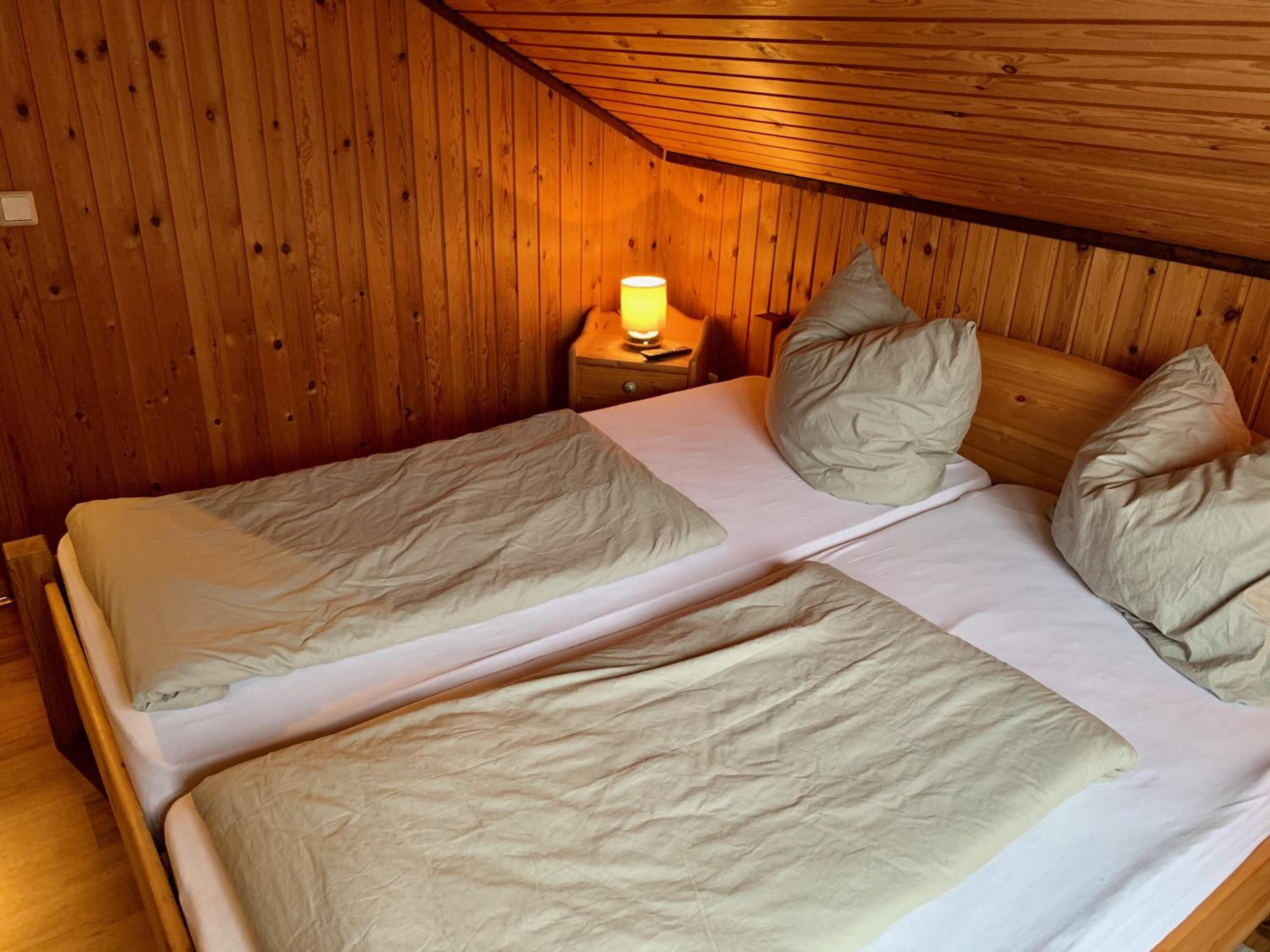 Komfort-Ferienhaus - Extertal-Ferienpark für 1-5 Personen Sauna Natur
