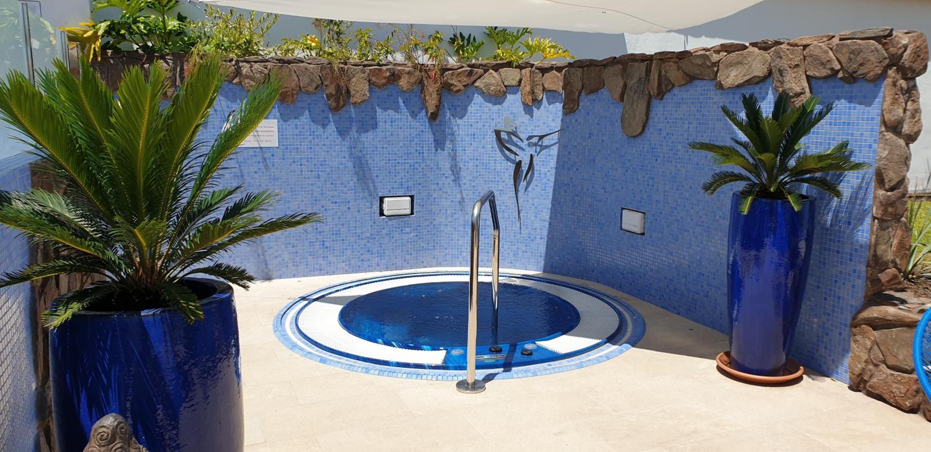 Birdcage Gay Men Resort and Lifestyle Hotel