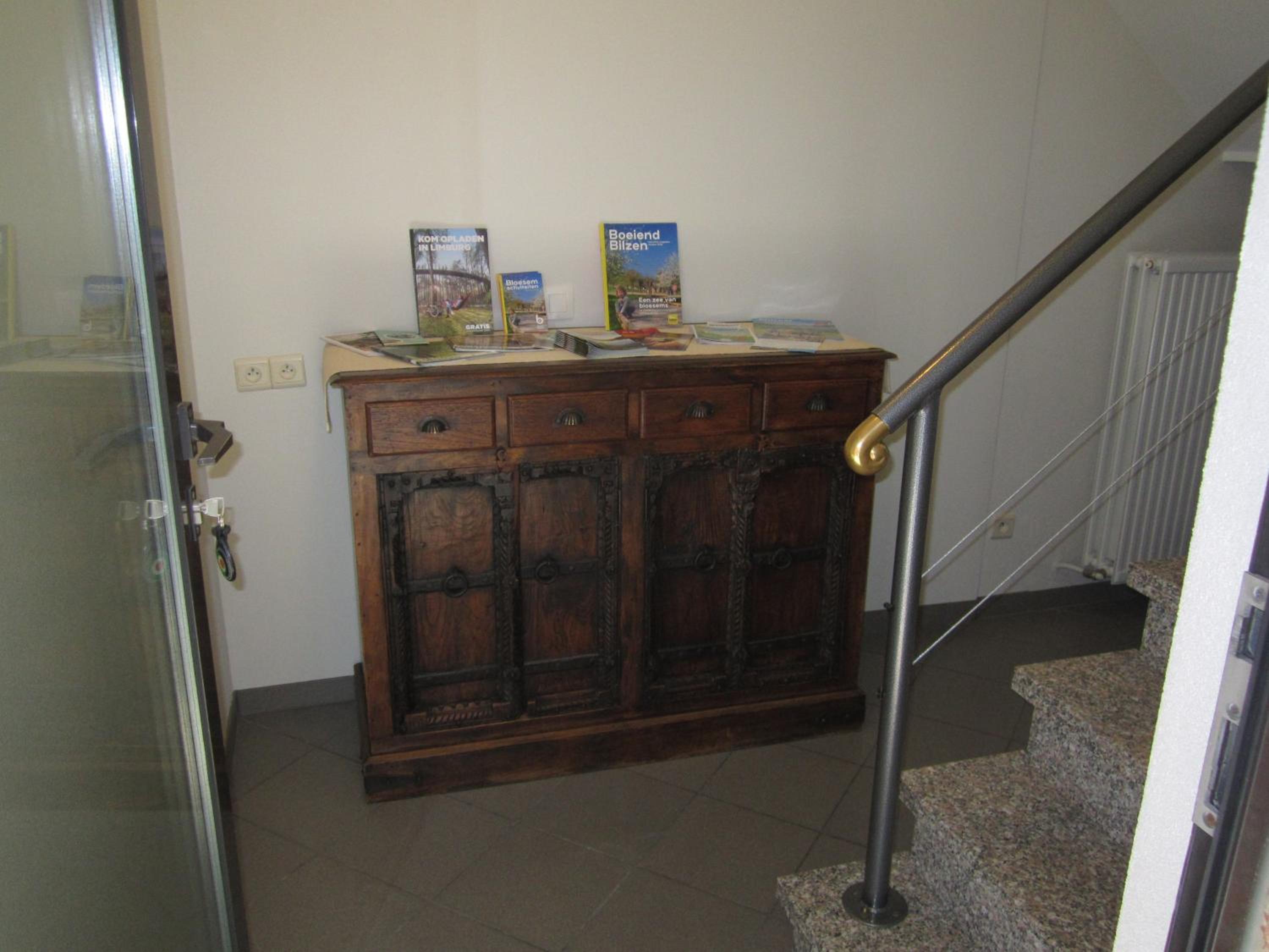 Photo 25