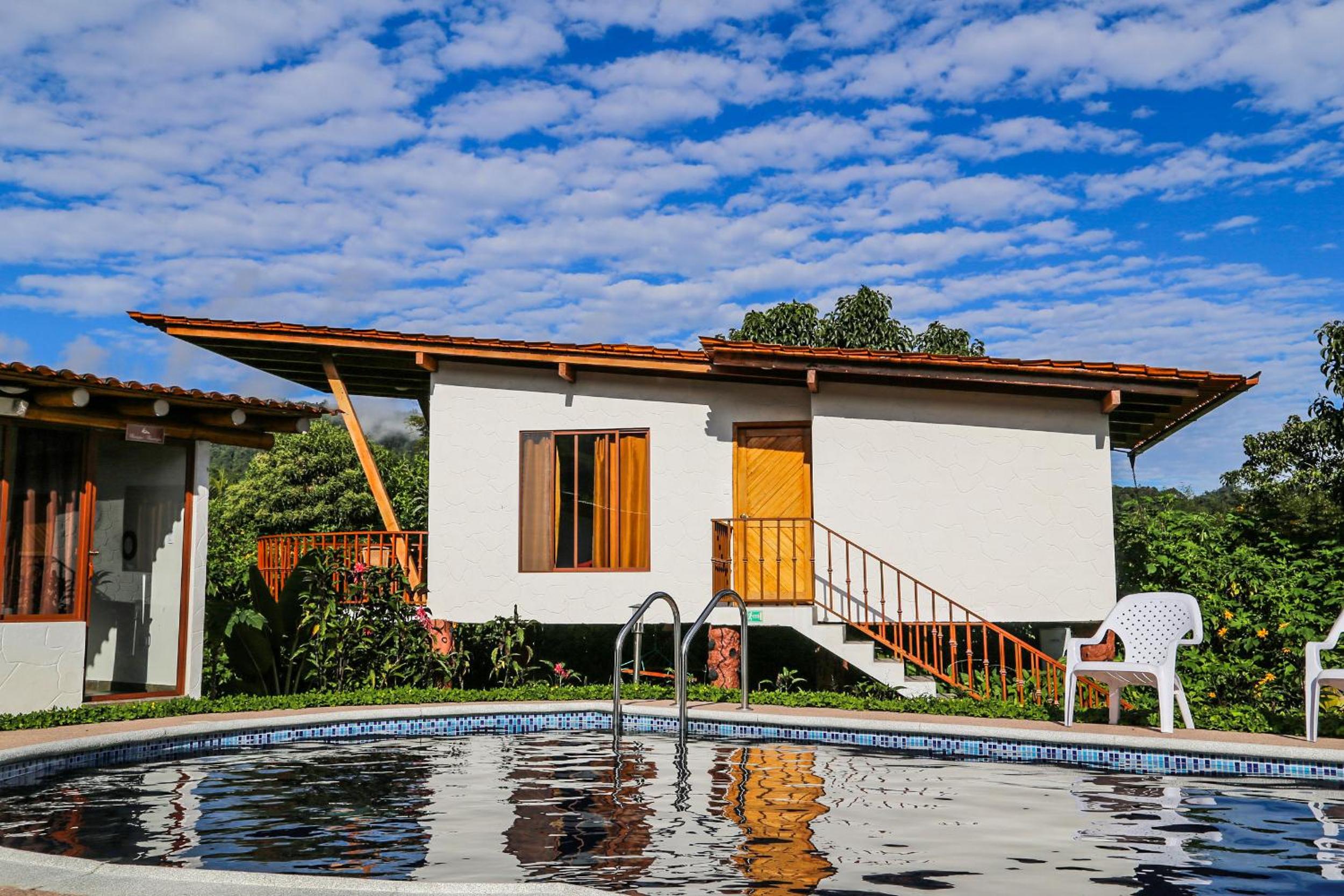 Coffee Lodge Cristal Glamping & Spa