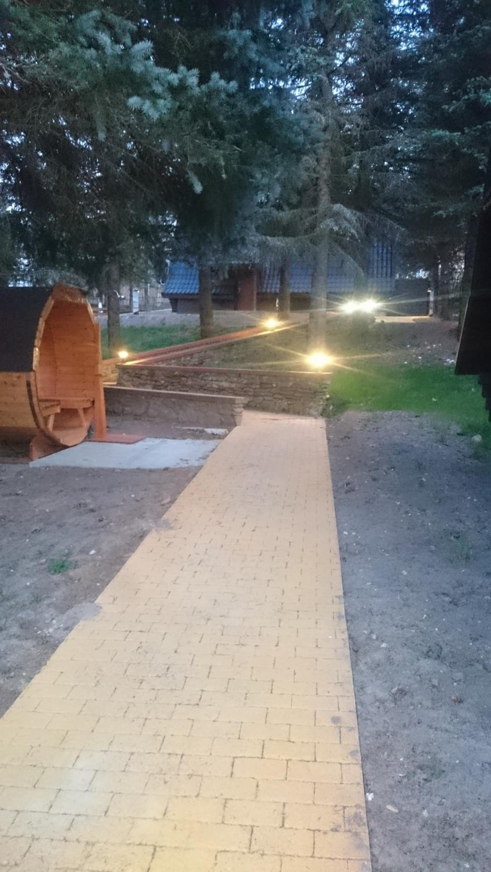 Photo 9