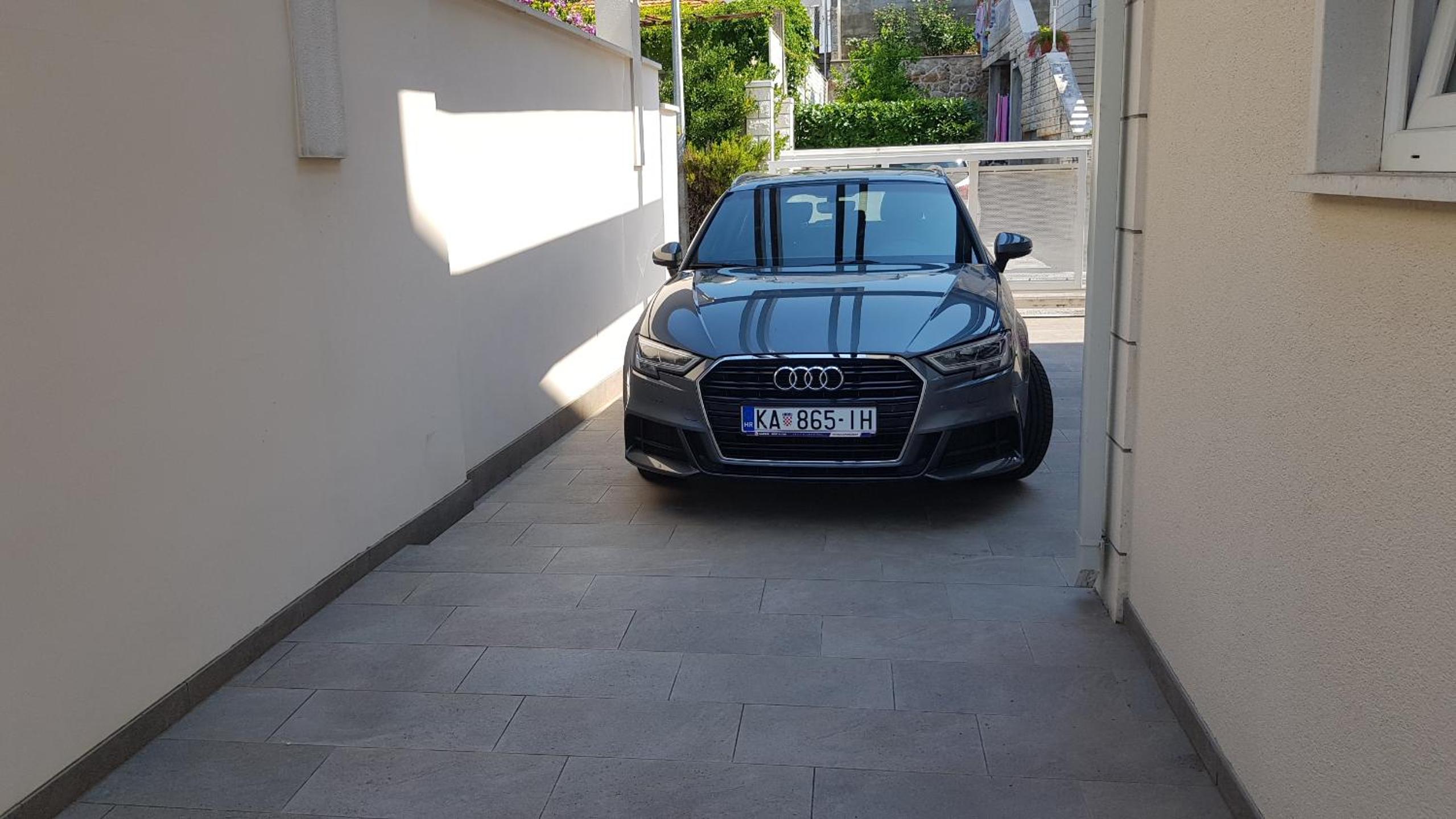 Apartments Laus