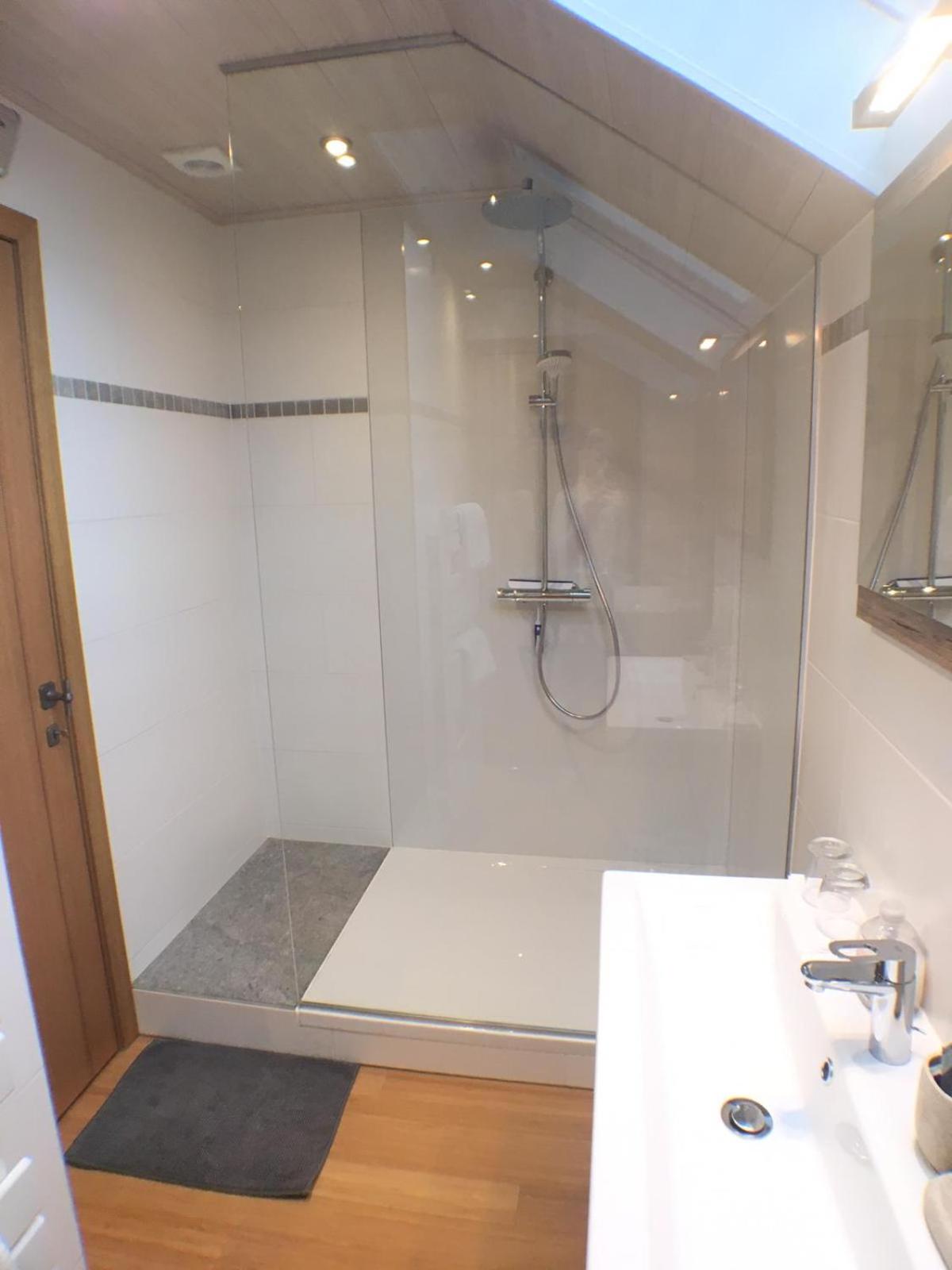 B&B Pegasus II - Chambre familiale de luxe avec sauna privatif et coin repas