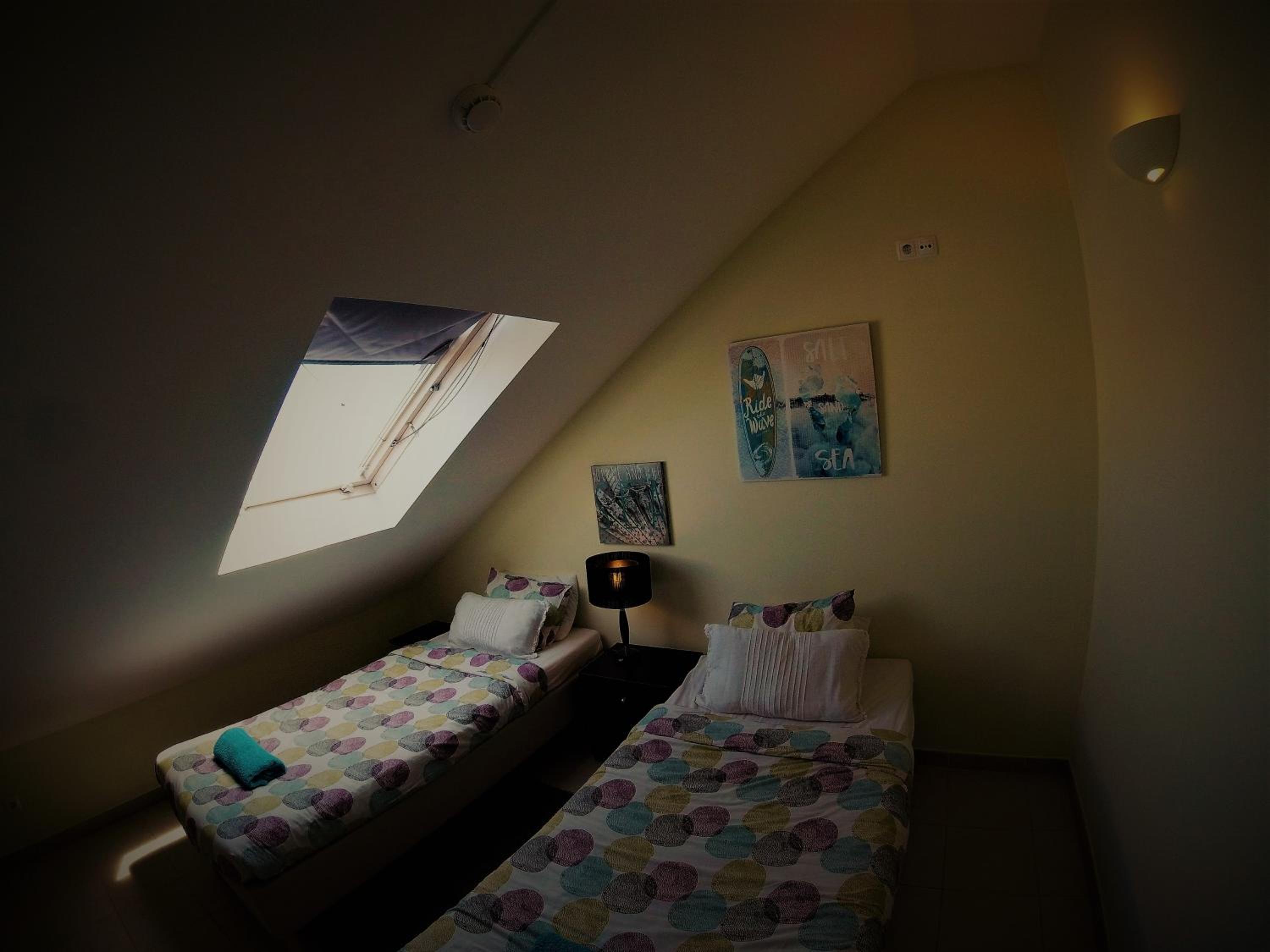 Peniche Surf Lodge private Apartments 2 view 4
