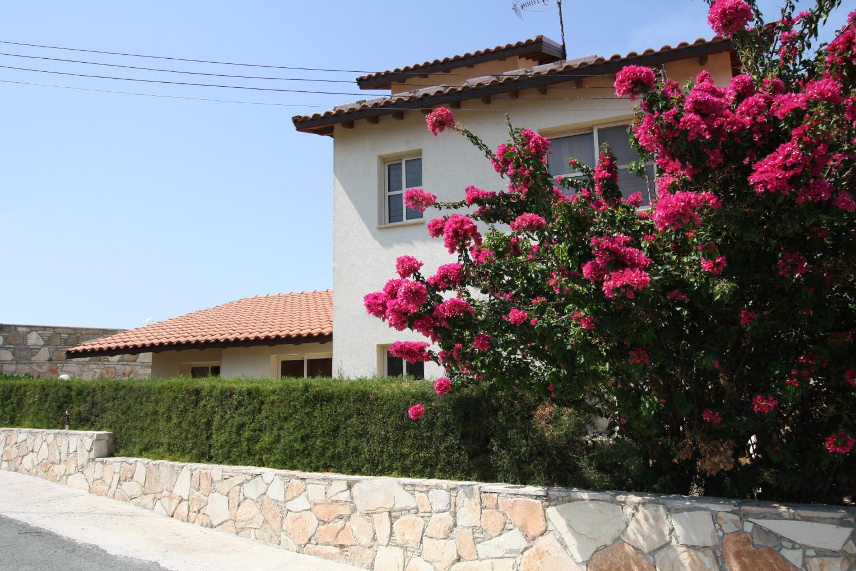 Amoroza Villa view 3