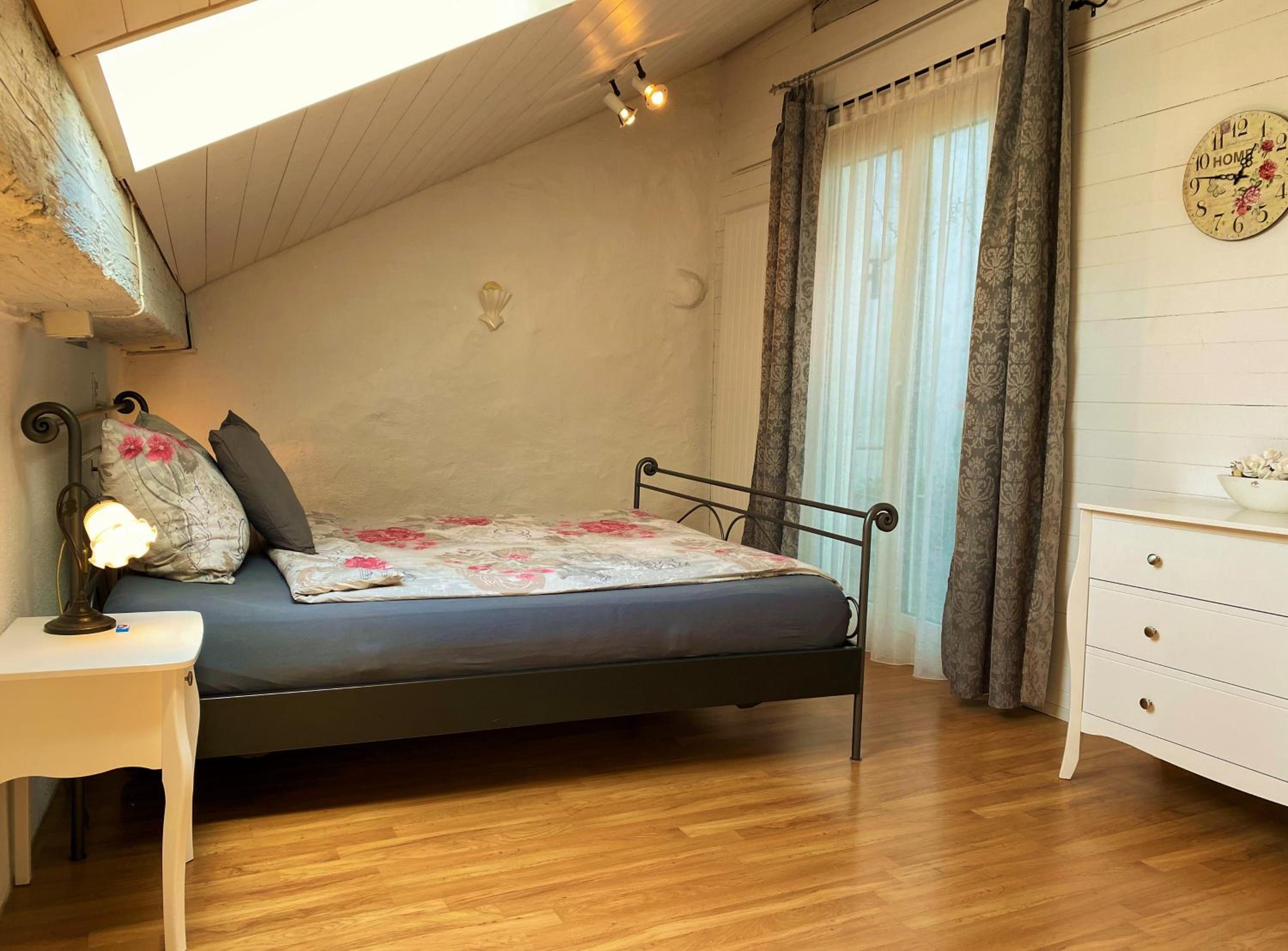 Joline private guest apartment downtown Nidau view 4