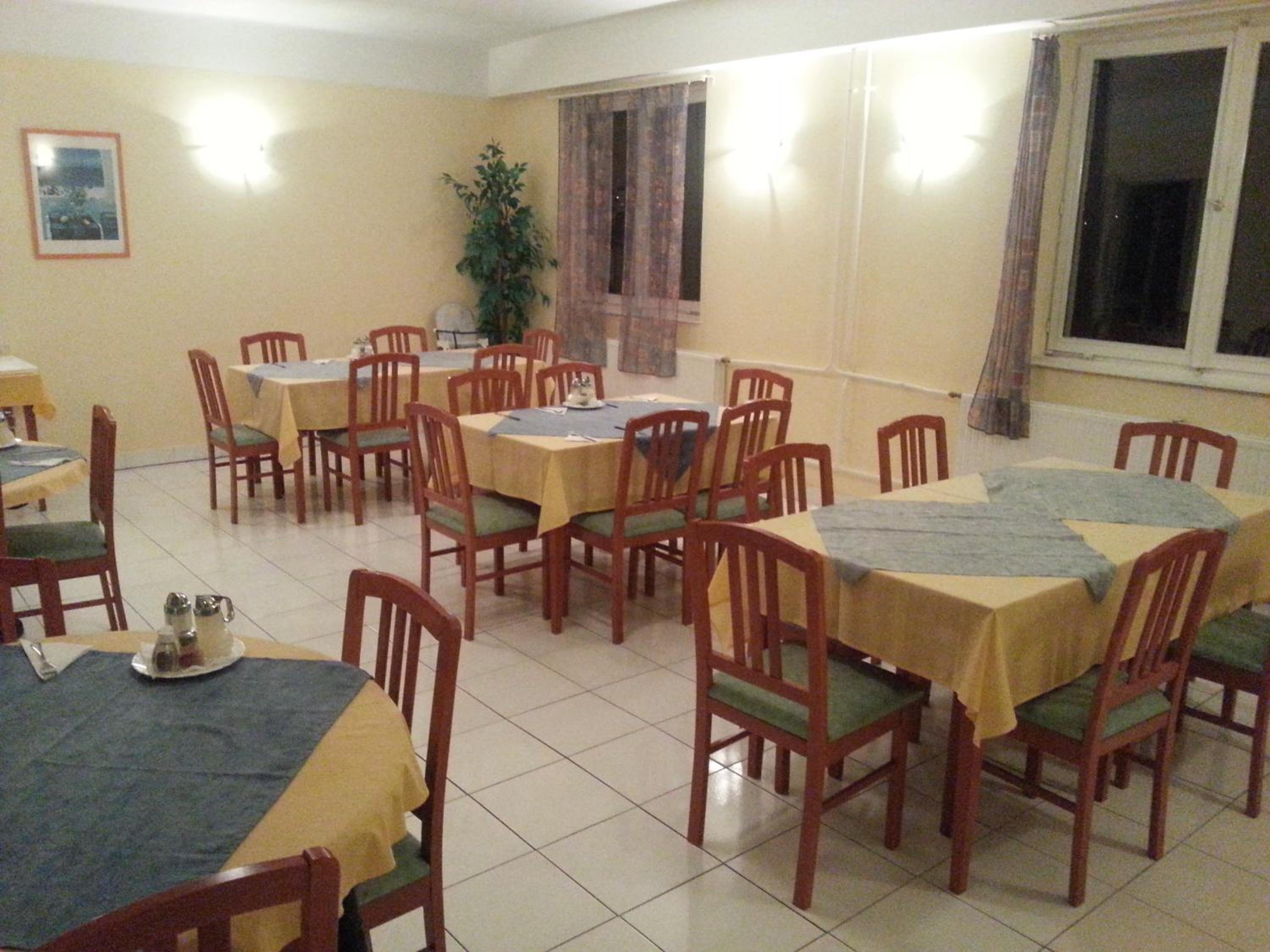 Photo 38