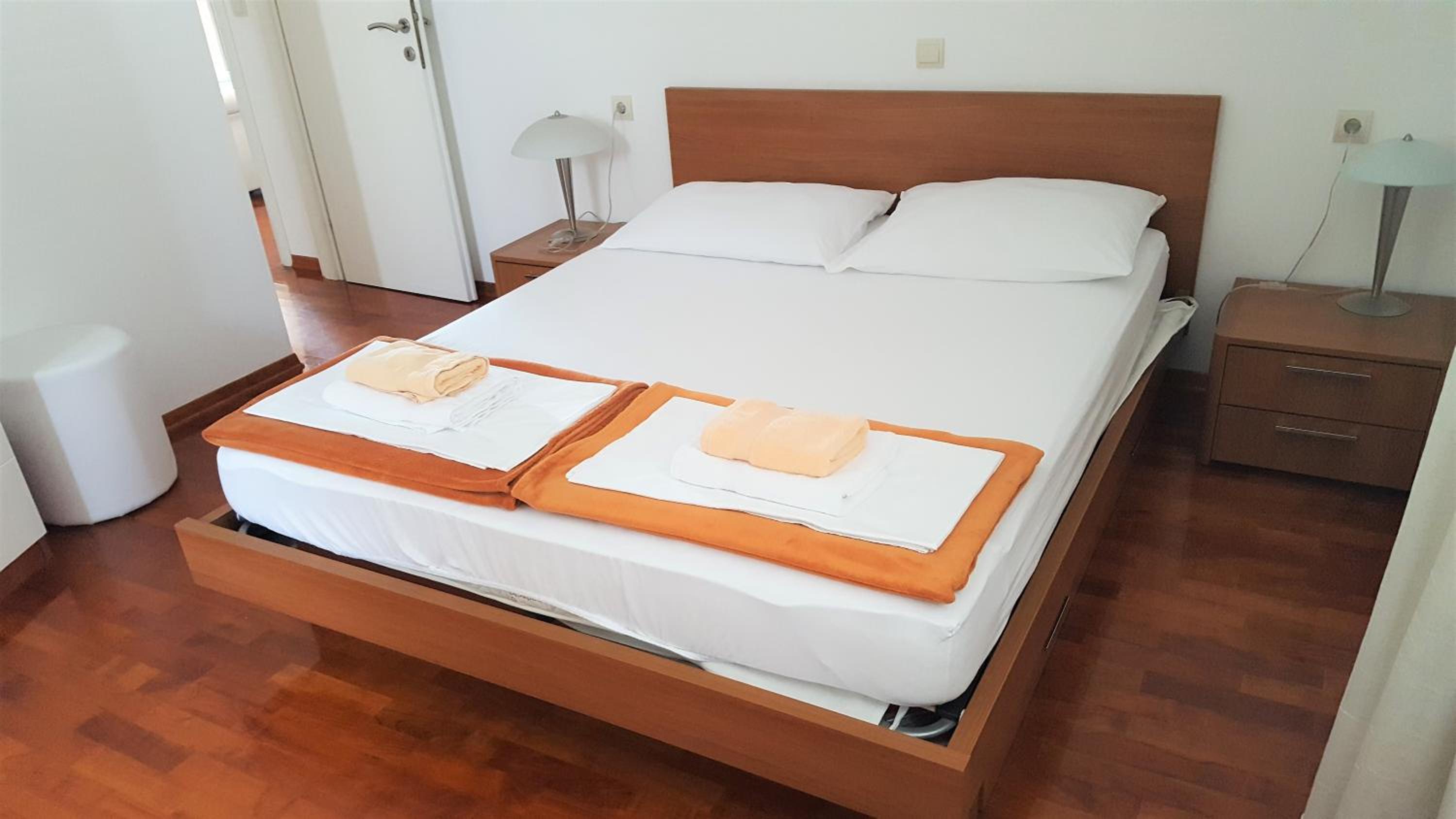 Apartments Laus