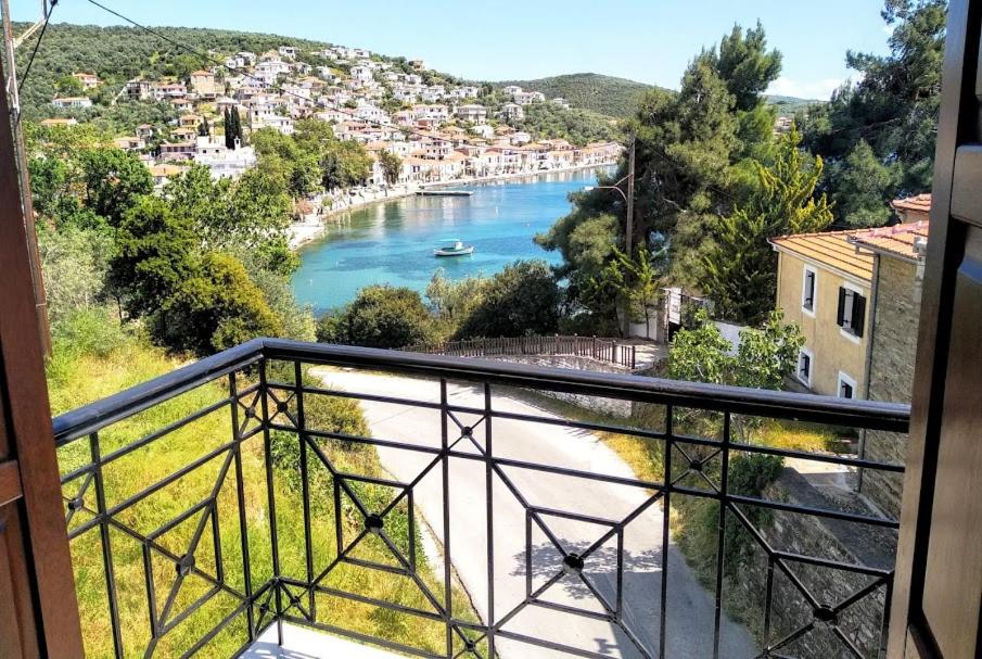 Pelion Seaside Luxury House view 4