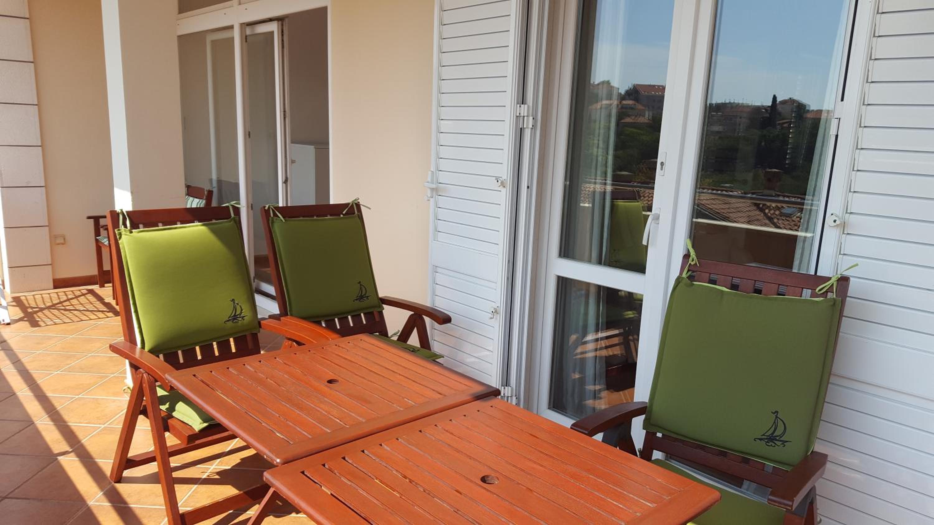 Apartments Laus