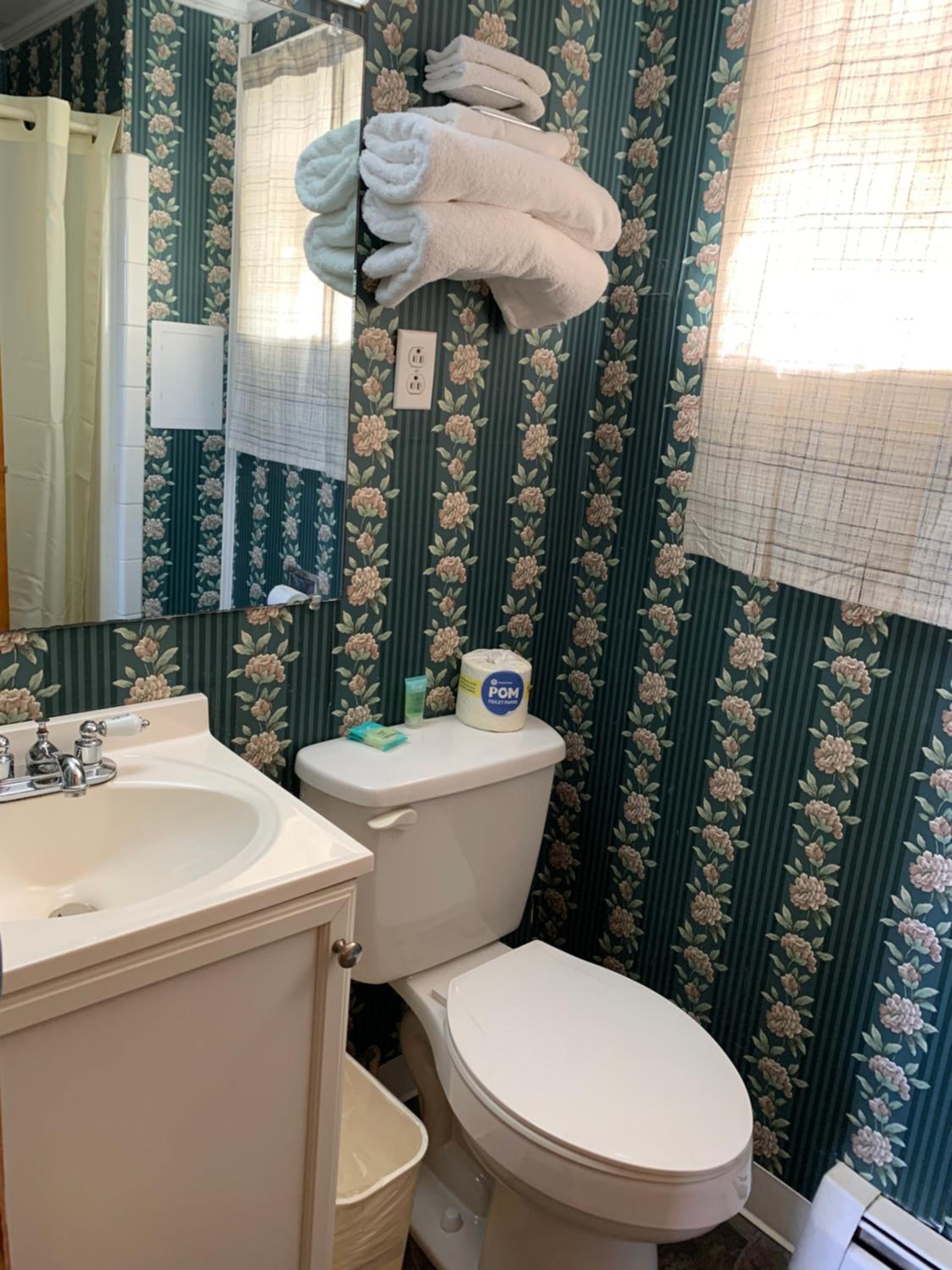 Budget Inn - Property Image 20