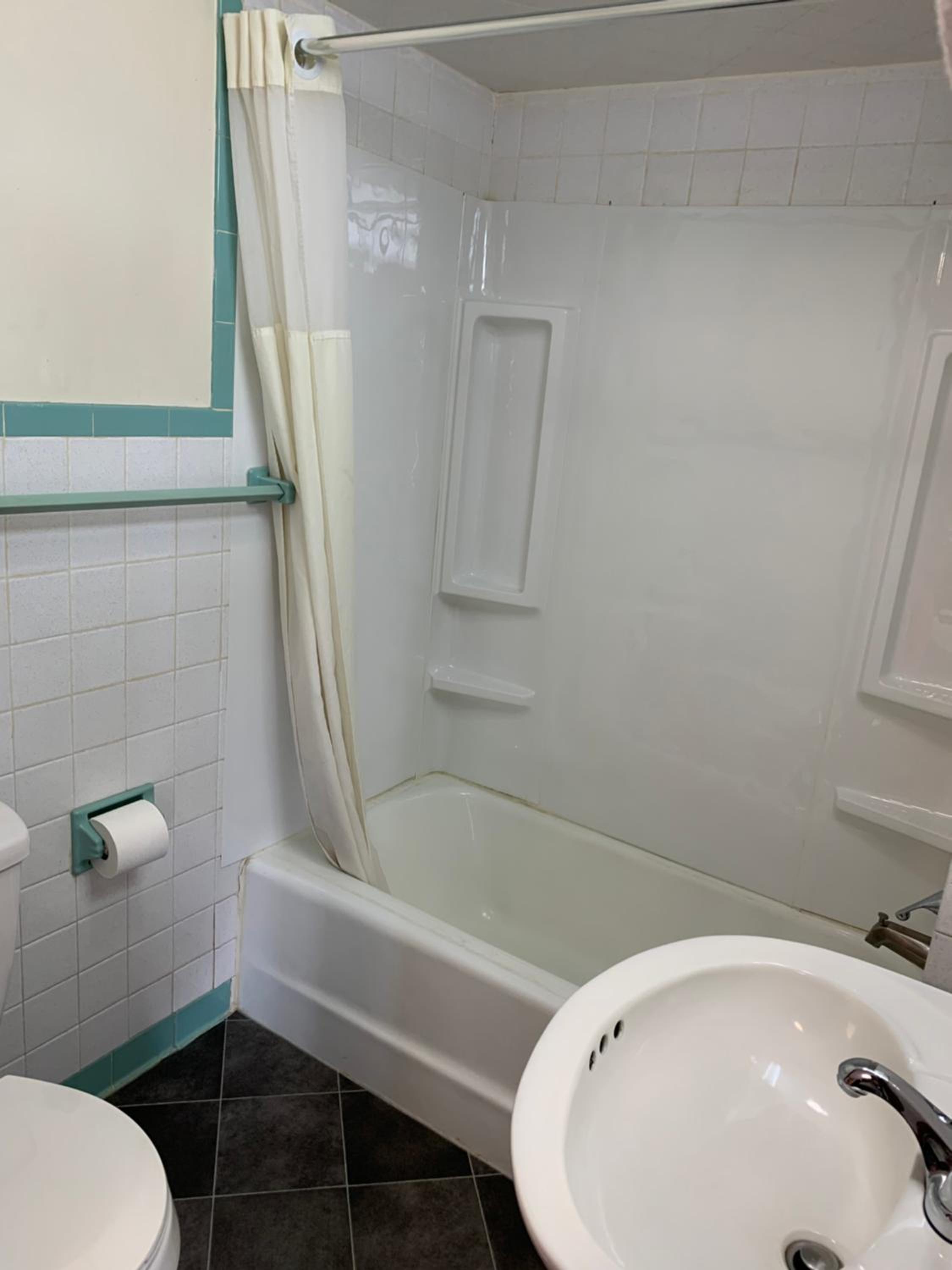 Budget Inn - Property Image 11