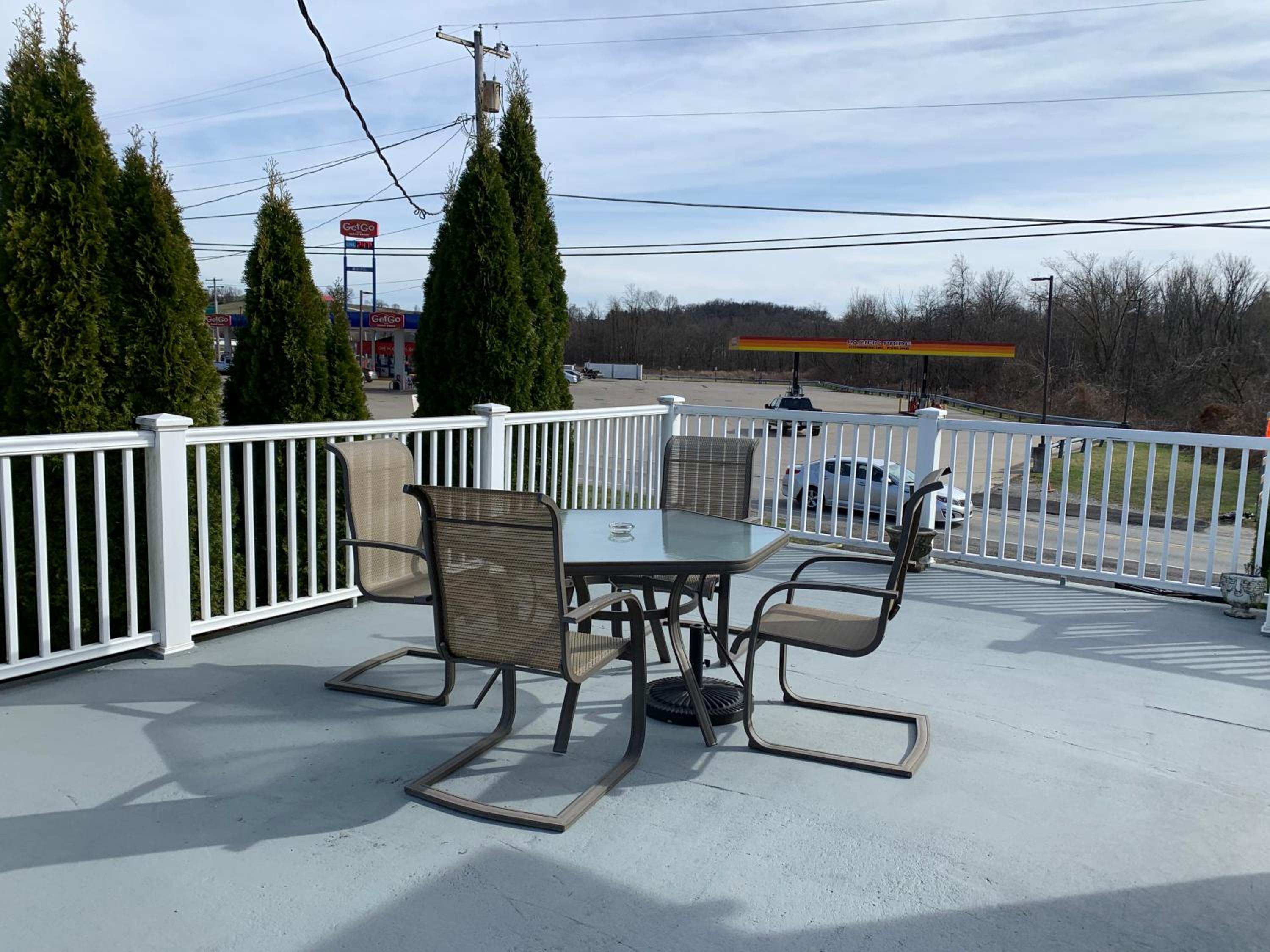 Budget Inn - Property Image 23