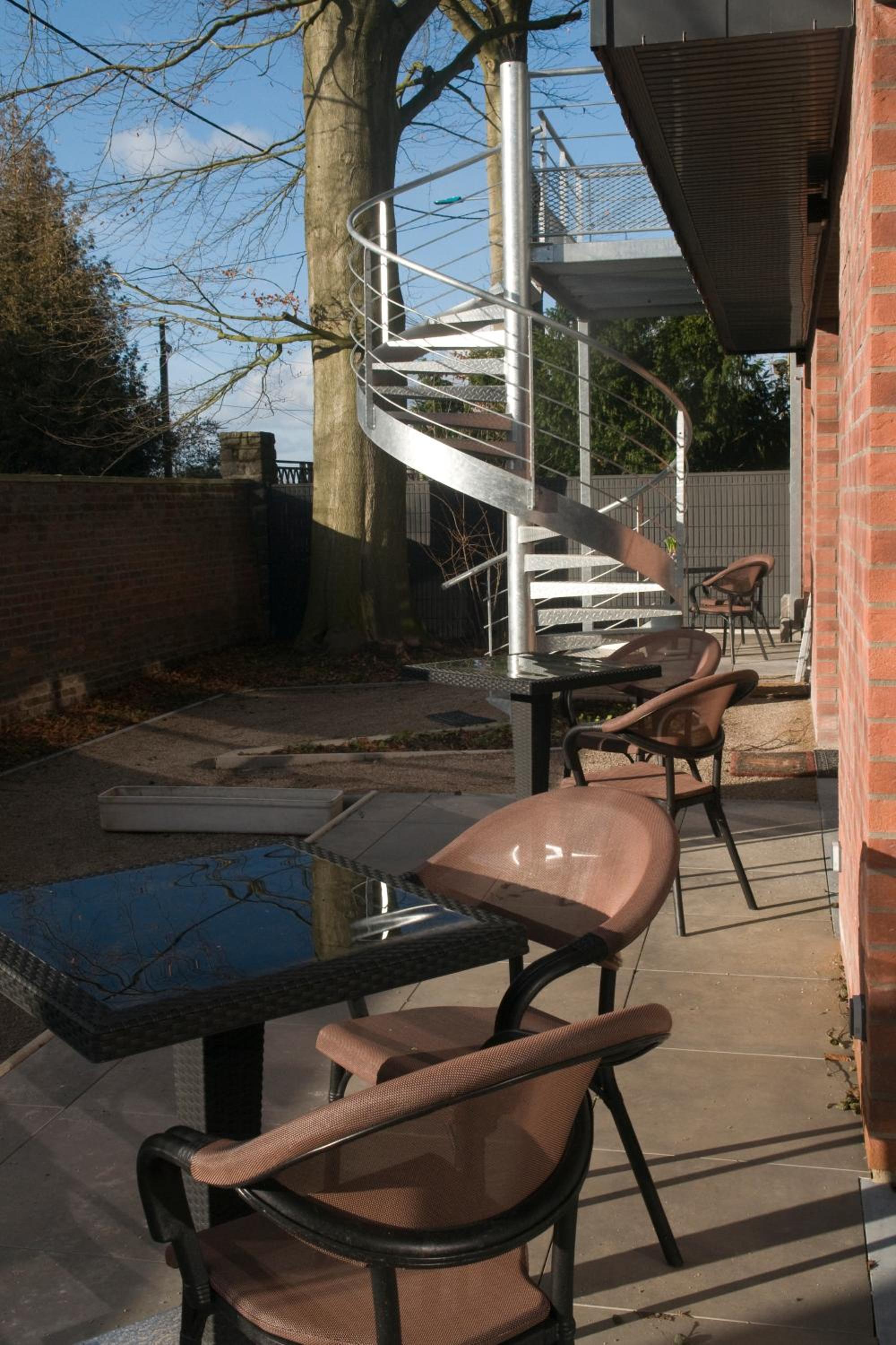 Photo 42