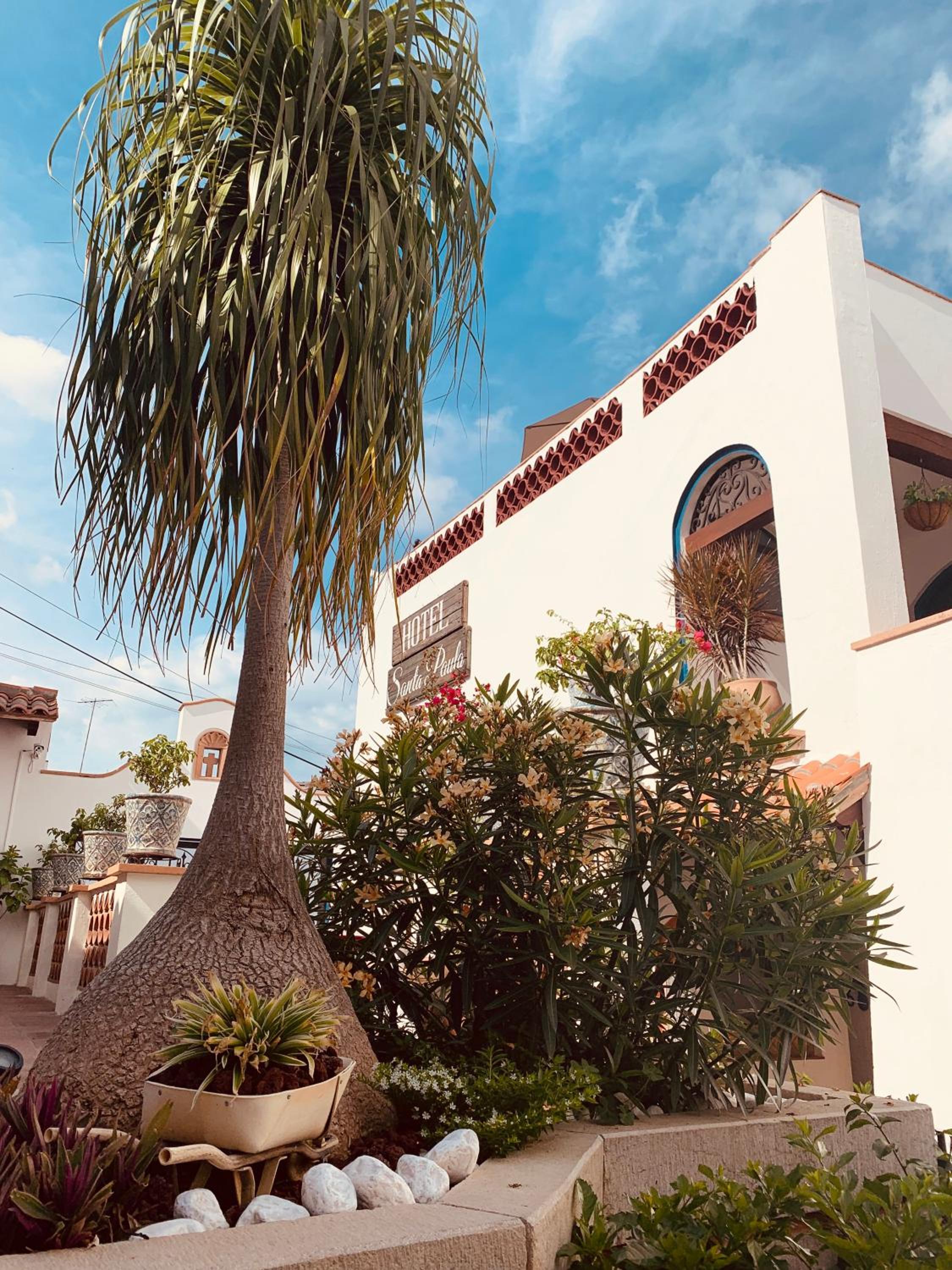 Hotel Santa Paula - Image 1