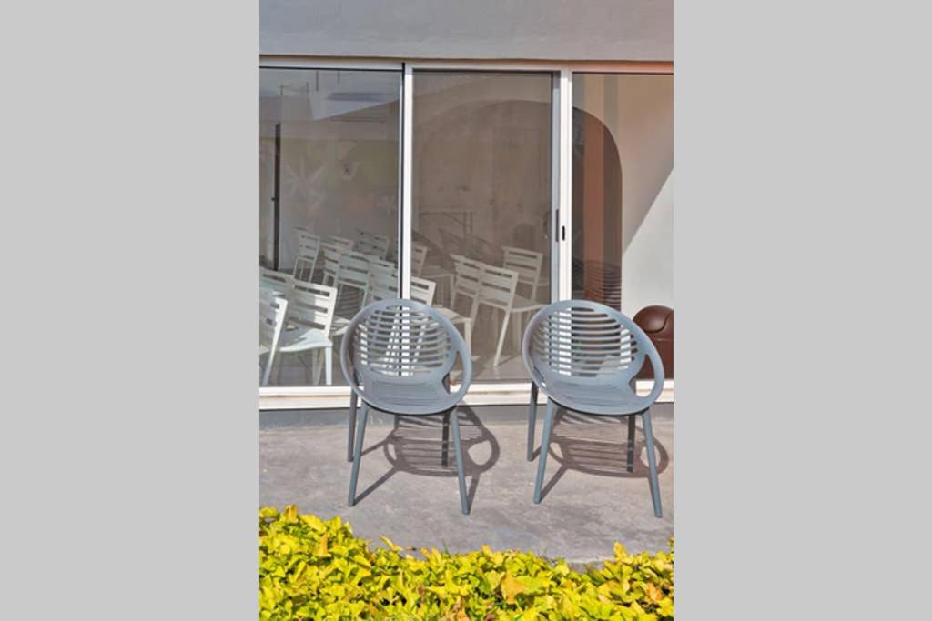 MONTERREY LIVING Centro T5