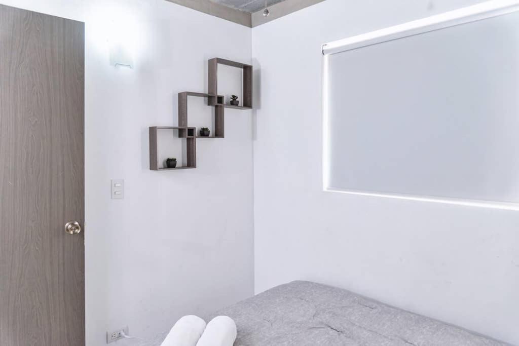 MONTERREY LIVING Centro T5