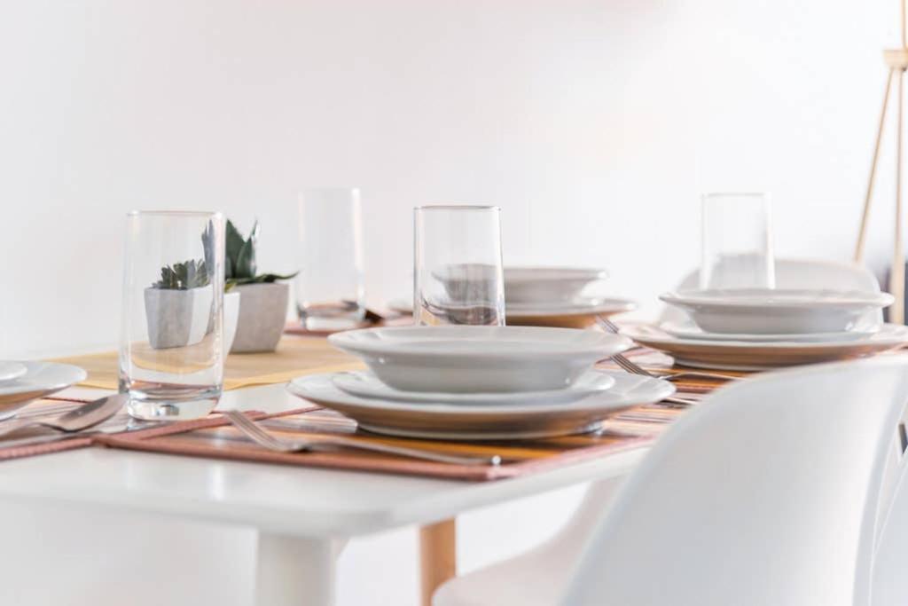 MONTERREY LIVING Centro T5