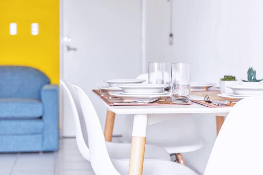 MONTERREY LIVING Centro T5