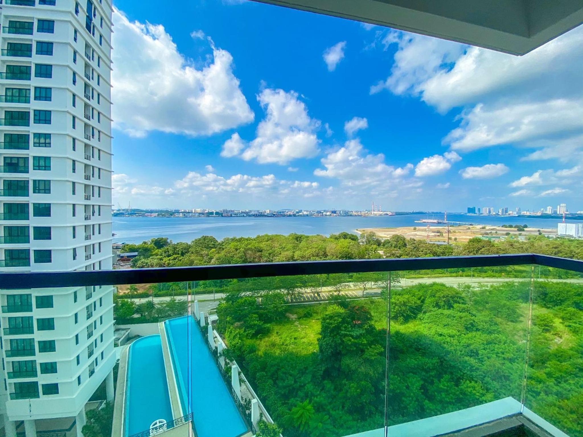 Marina View Resort by Nest Home [Bathtub & Seaview!]