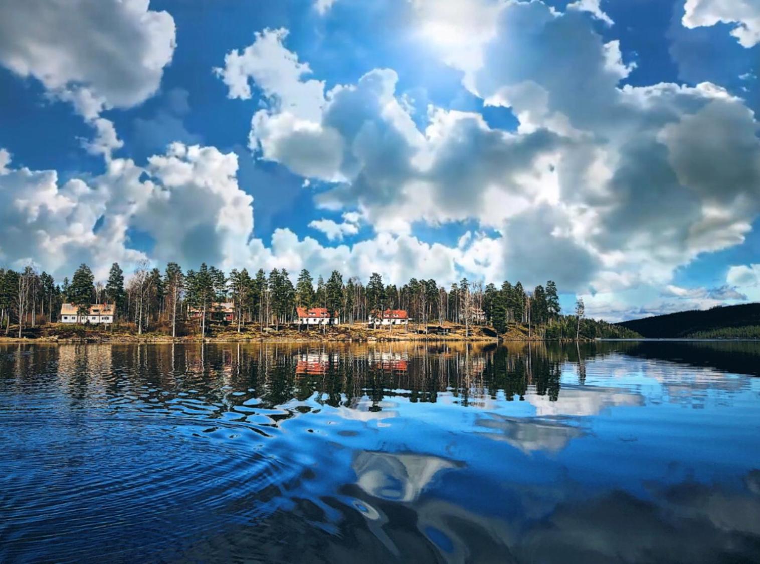 Vildmarks Lodge view 2