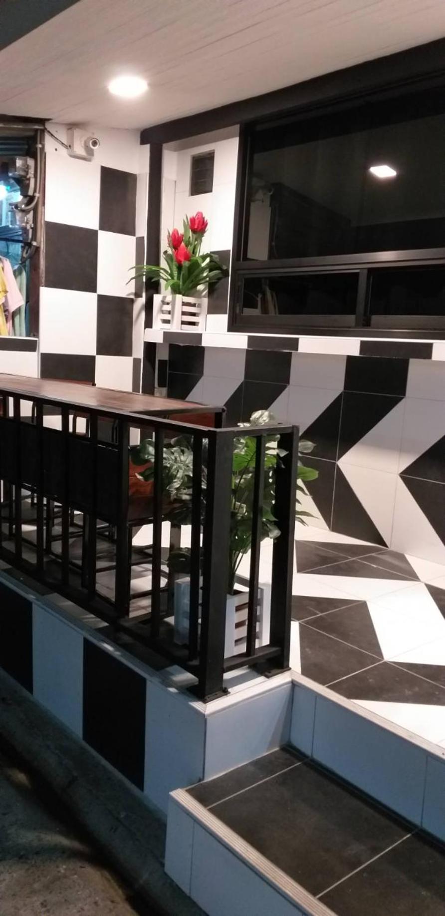 Benjamas hostels