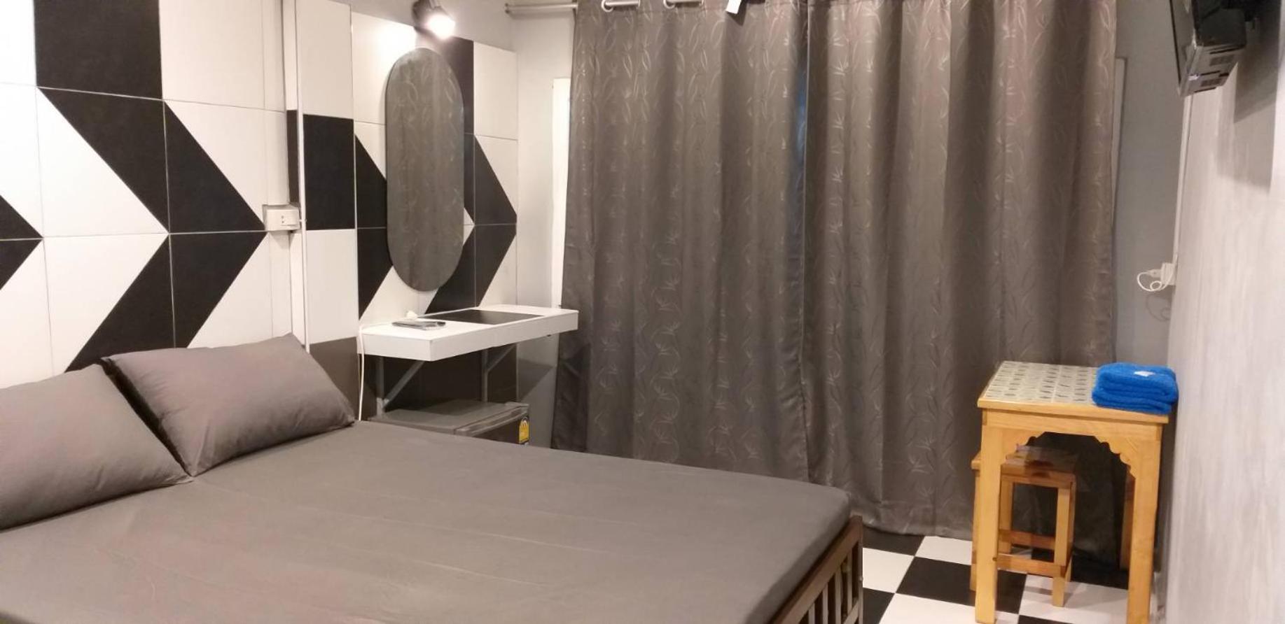 Benjamas hostels