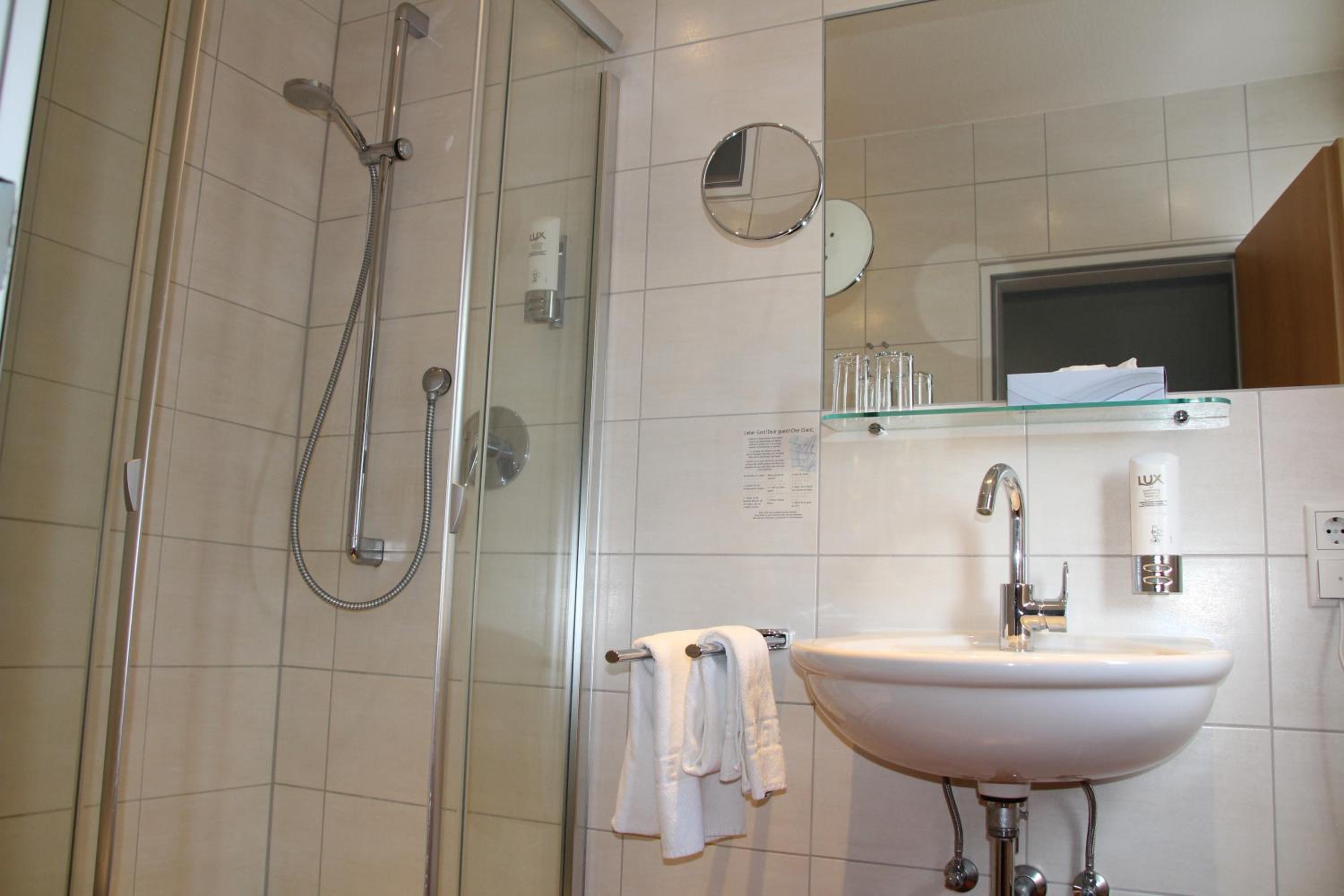Landhotel Hermannshohe - Property Image 10