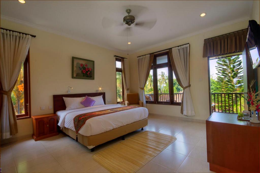 Cempaka Belimbing Villa