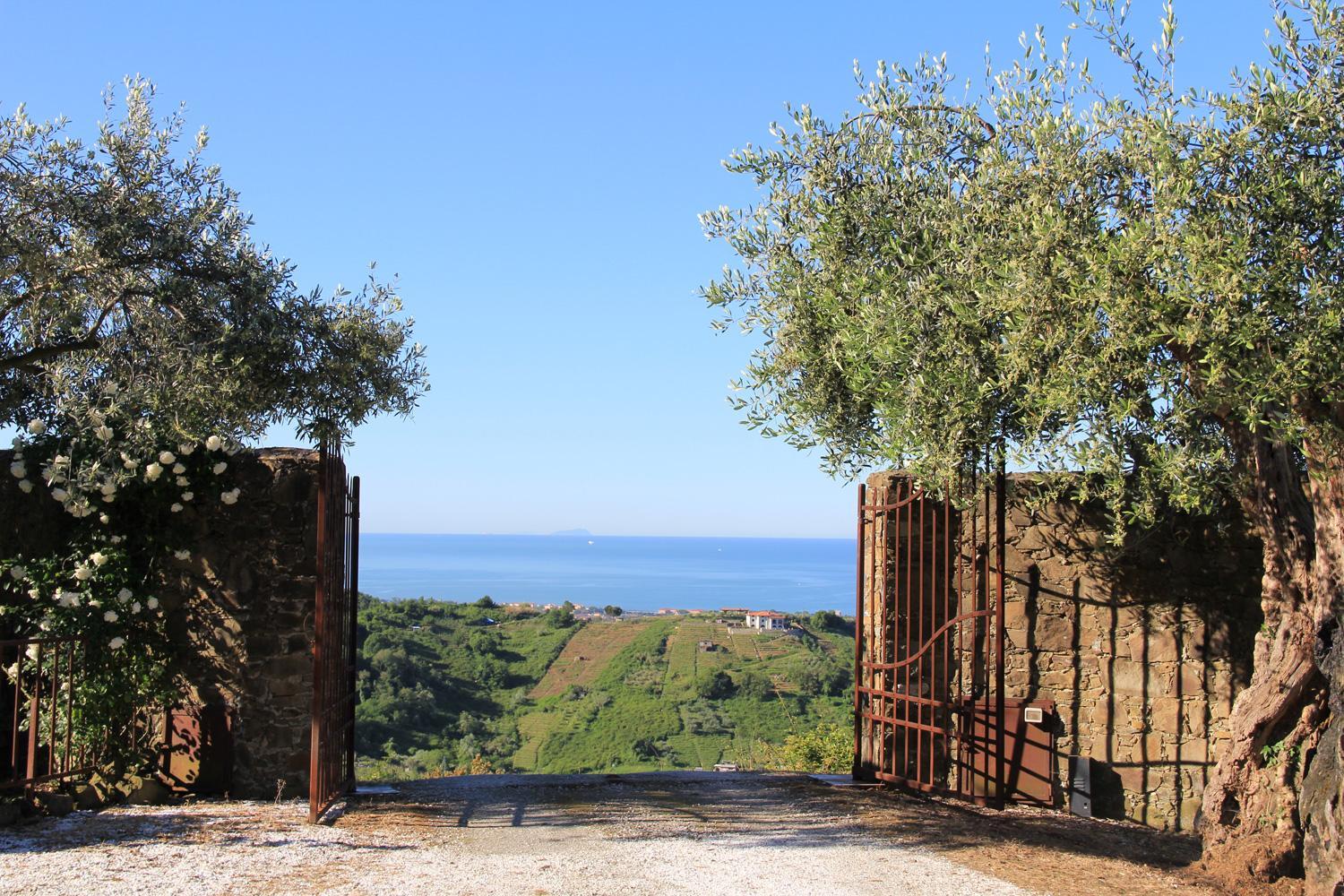 Convento La Perla view 4